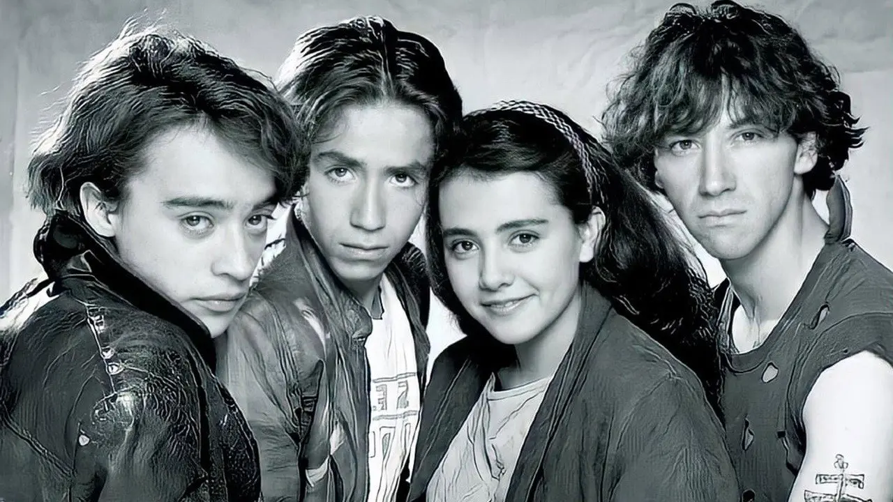 Pobre juventud backdrop