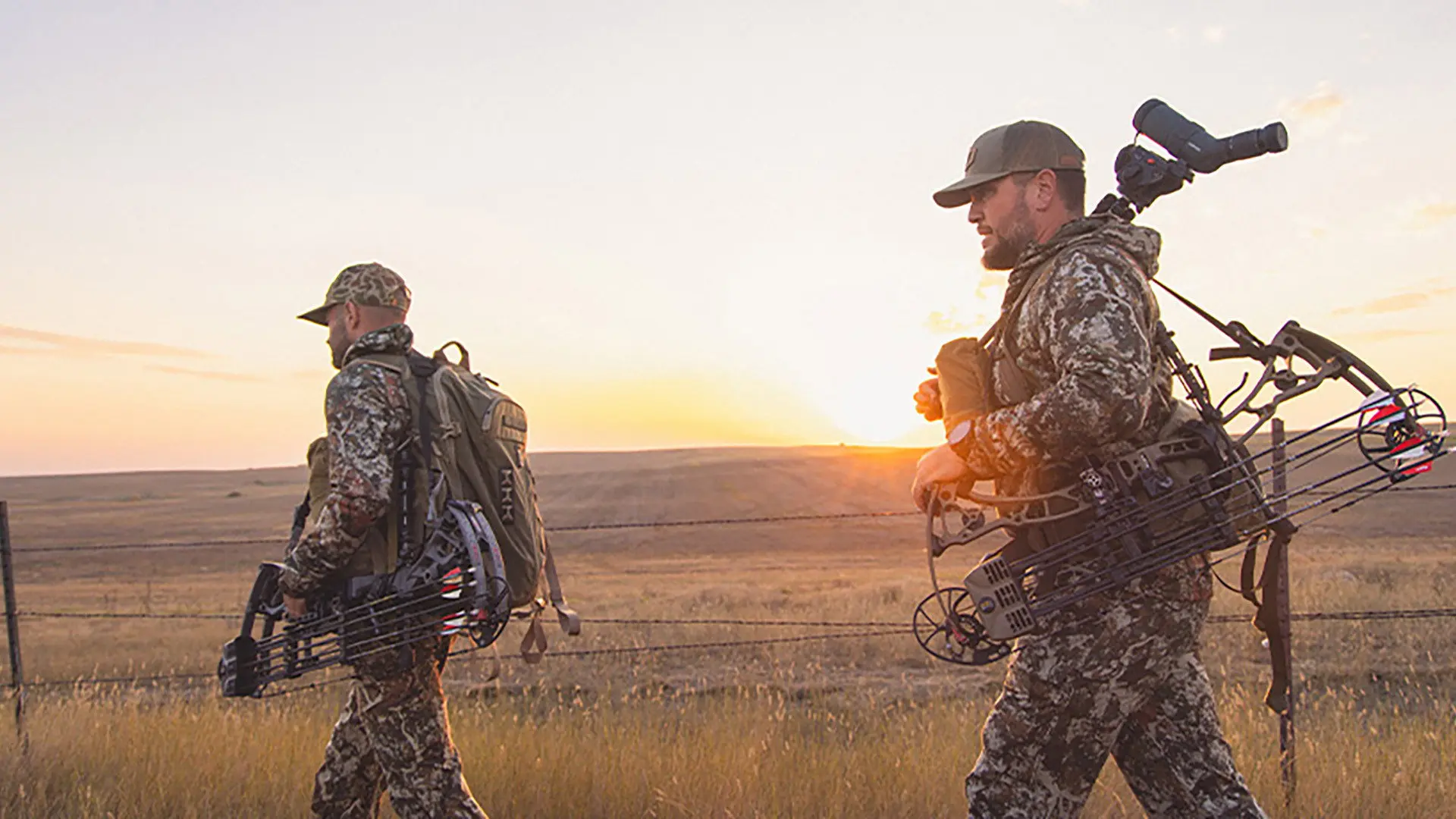 Heartland Bowhunter backdrop