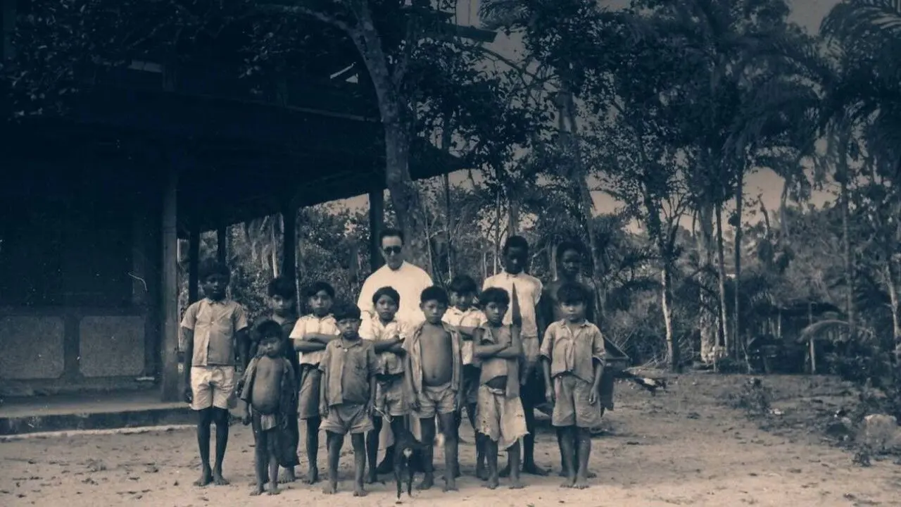 Pensionnats catholiques de Guyane, la blessure backdrop