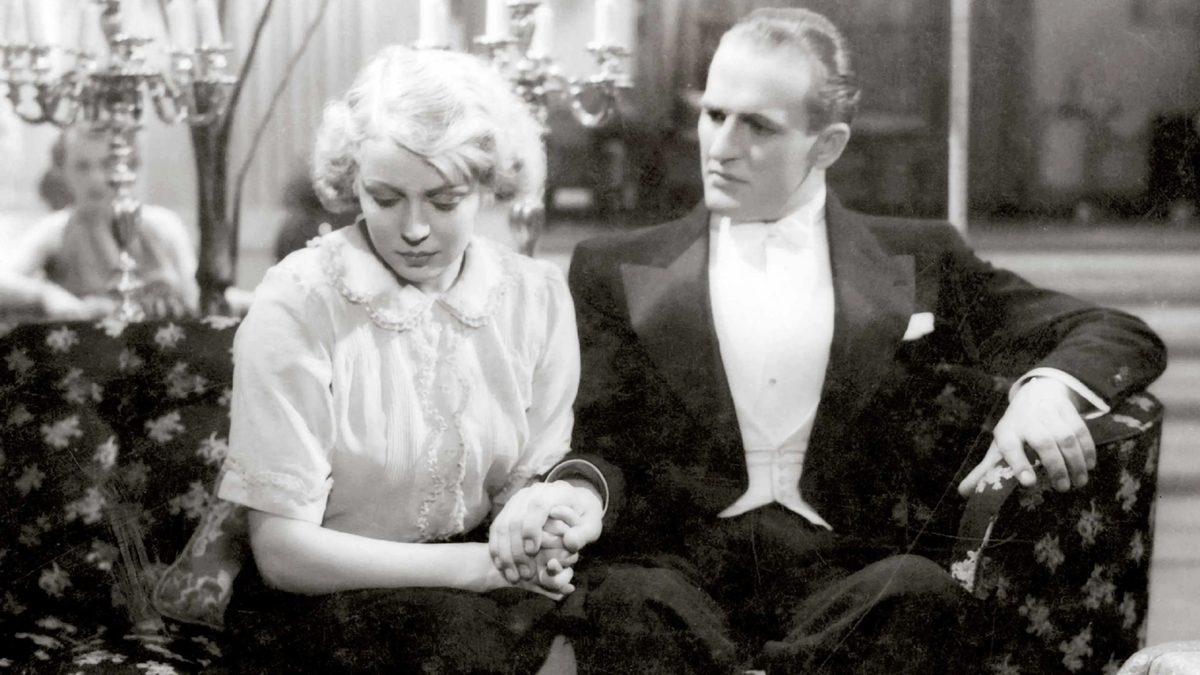 Poikamiesten holhokki backdrop