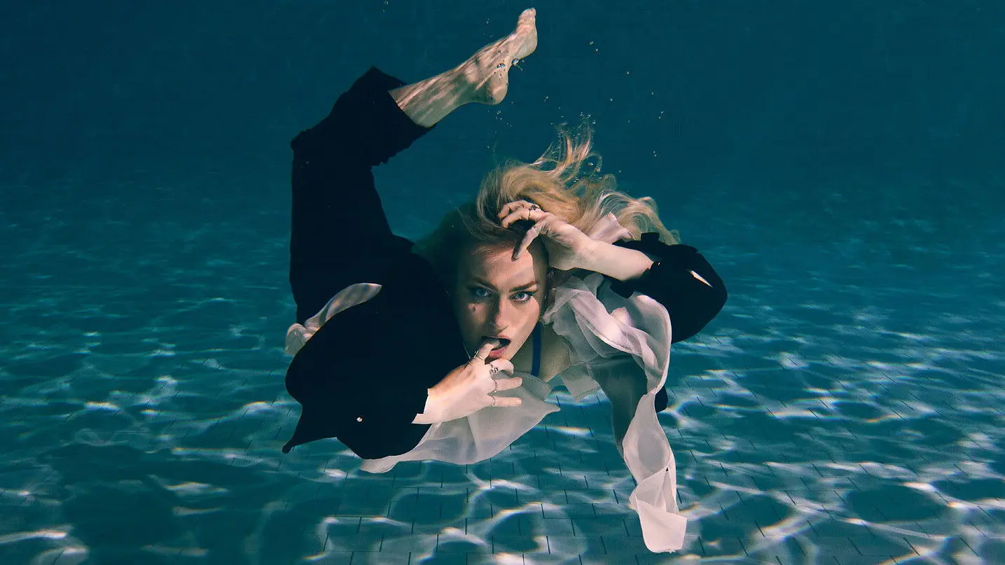 Amy Matthews: I Feel Like I'm Made of Spiders backdrop