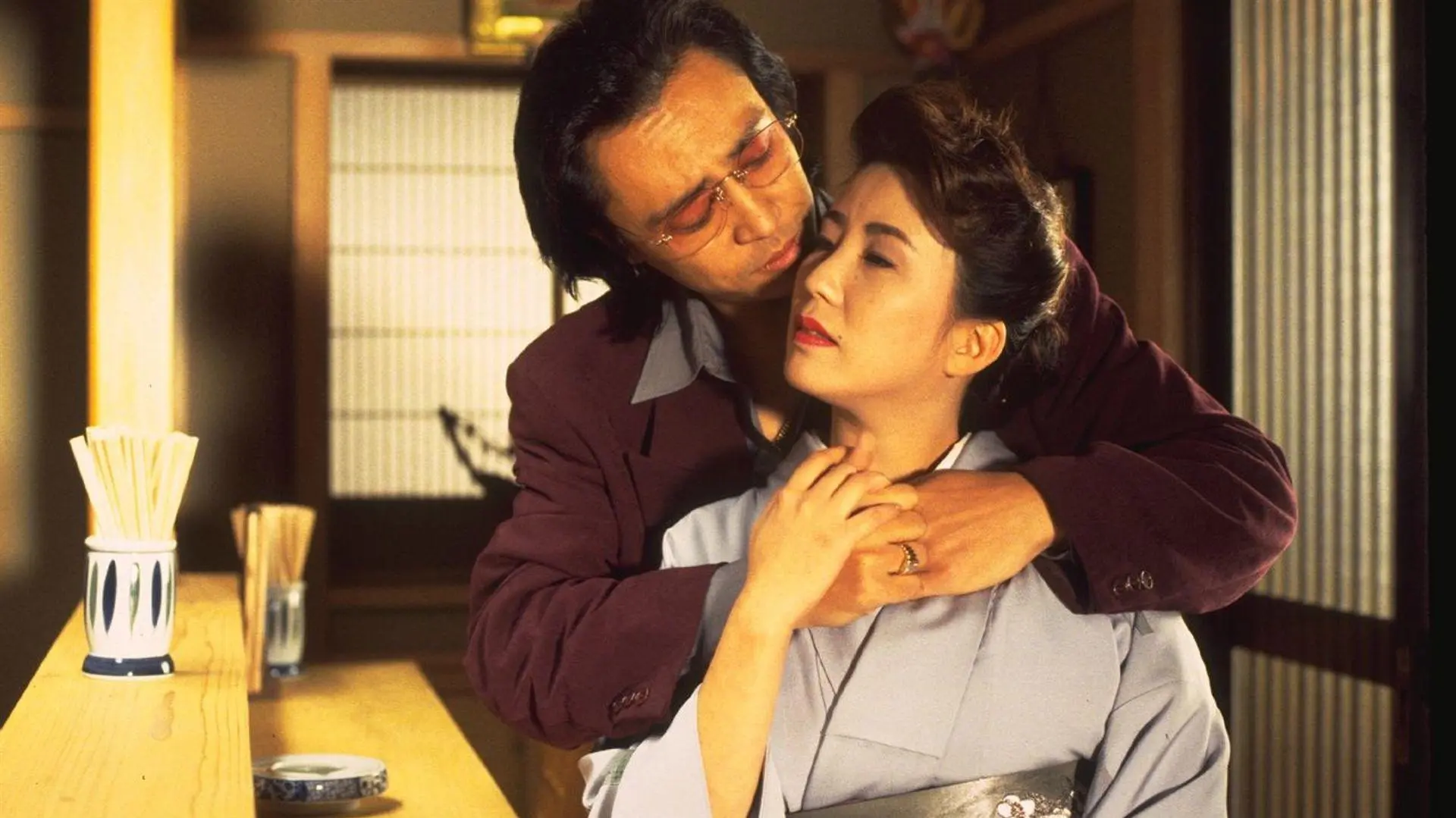 Yakuza Ladies Revisited: Love is Hell backdrop