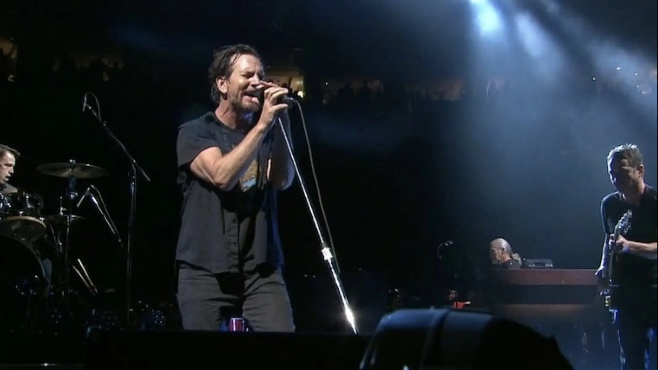 Pearl Jam: Philadelphia 2016 backdrop