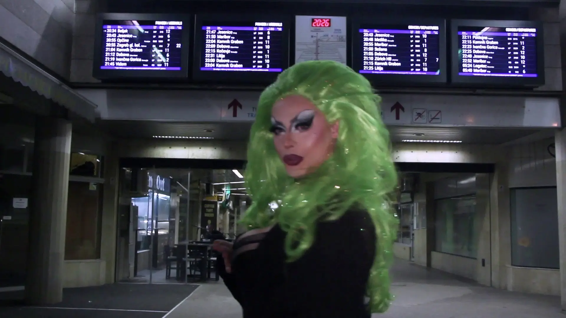Babsi Adler backdrop
