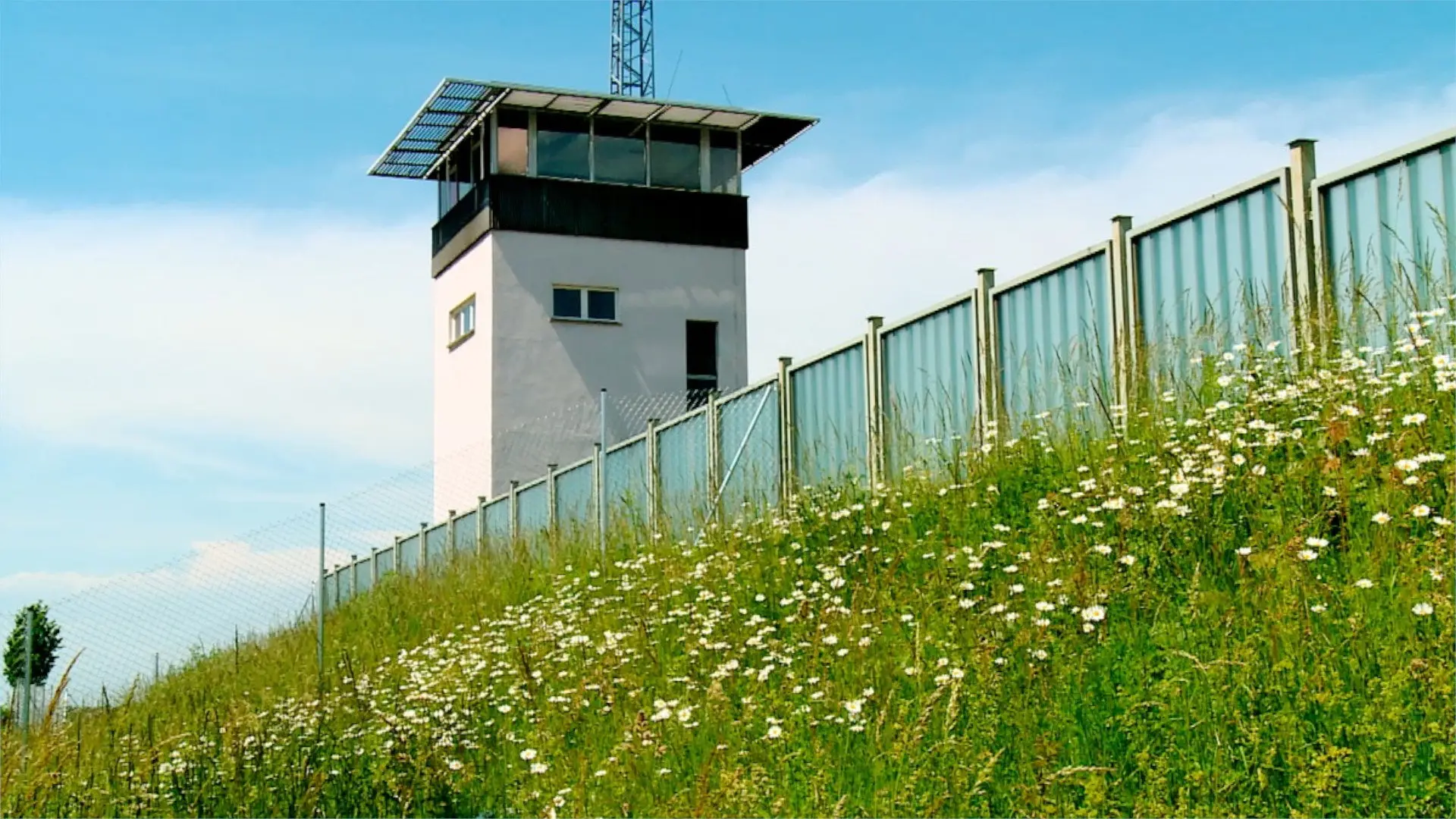 Lost Places - Schicksalsorte der deutschen Teilung backdrop