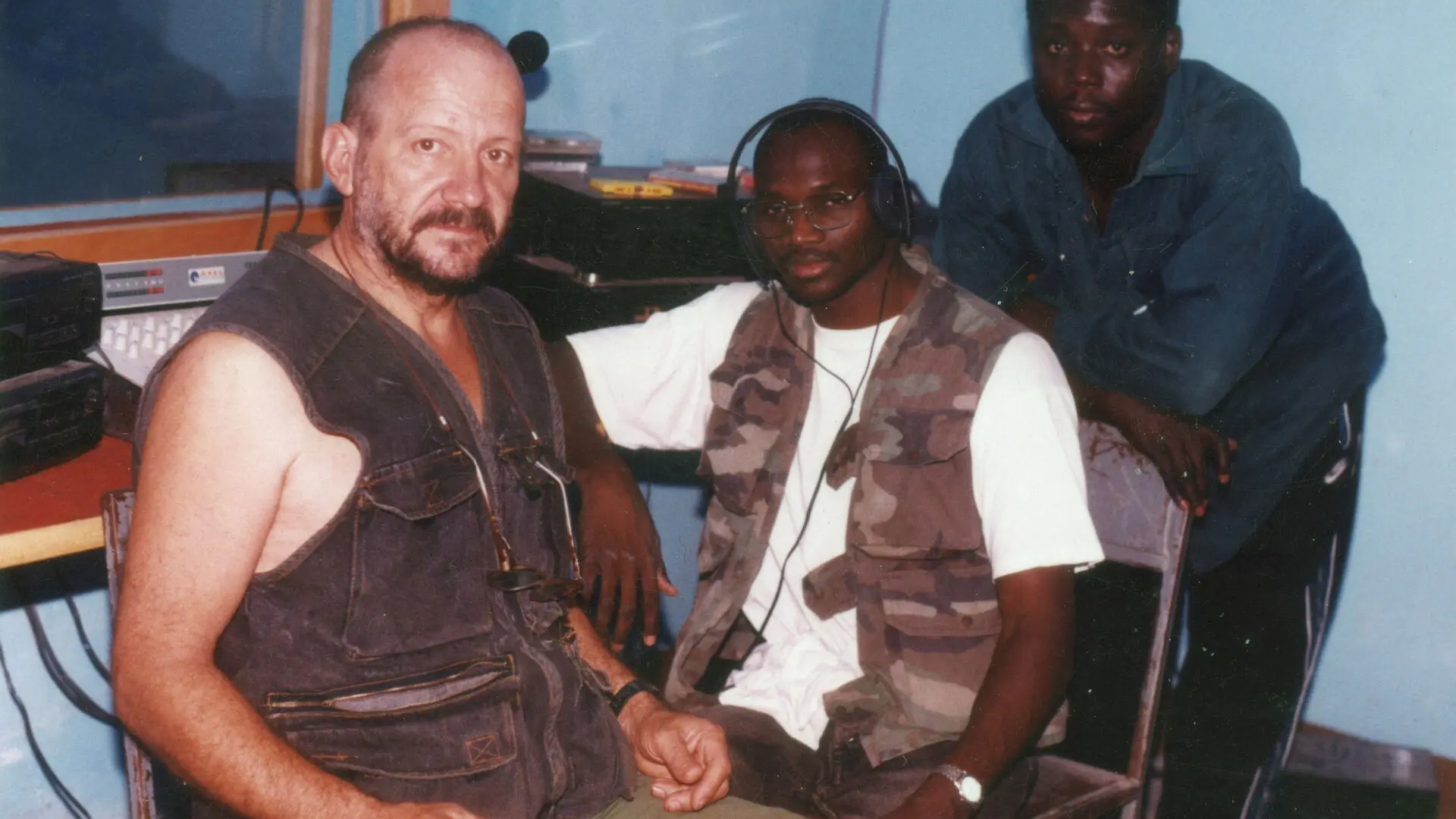 Radio Solaire - Radio Diffusion Rurale backdrop