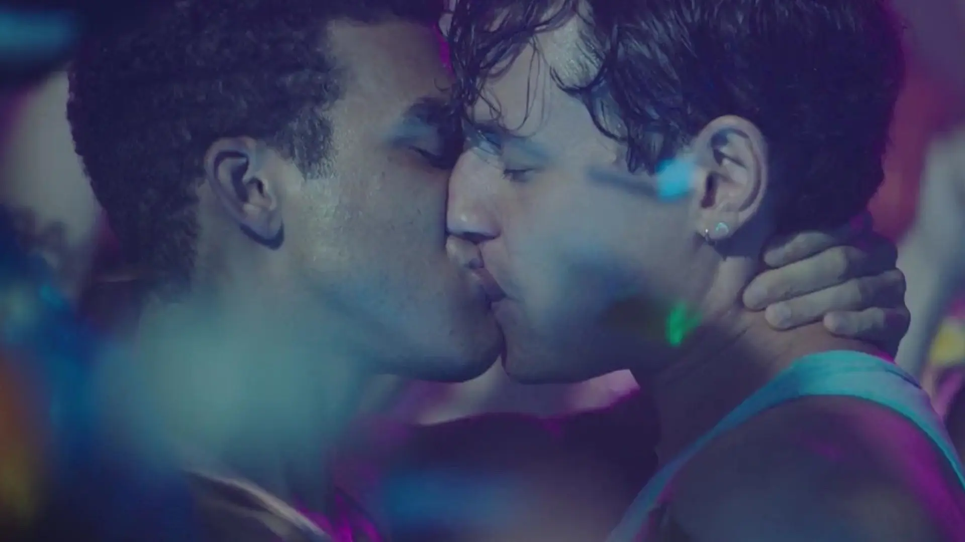 Midnight Kiss backdrop