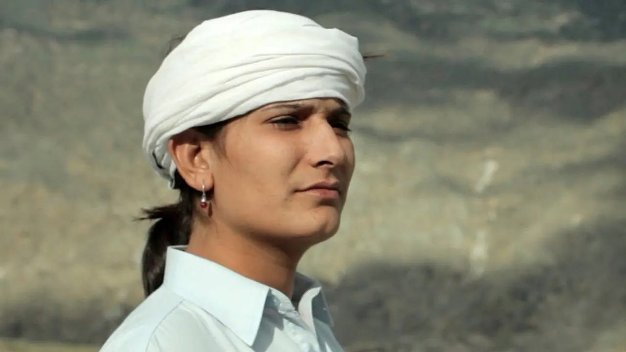 Noor backdrop
