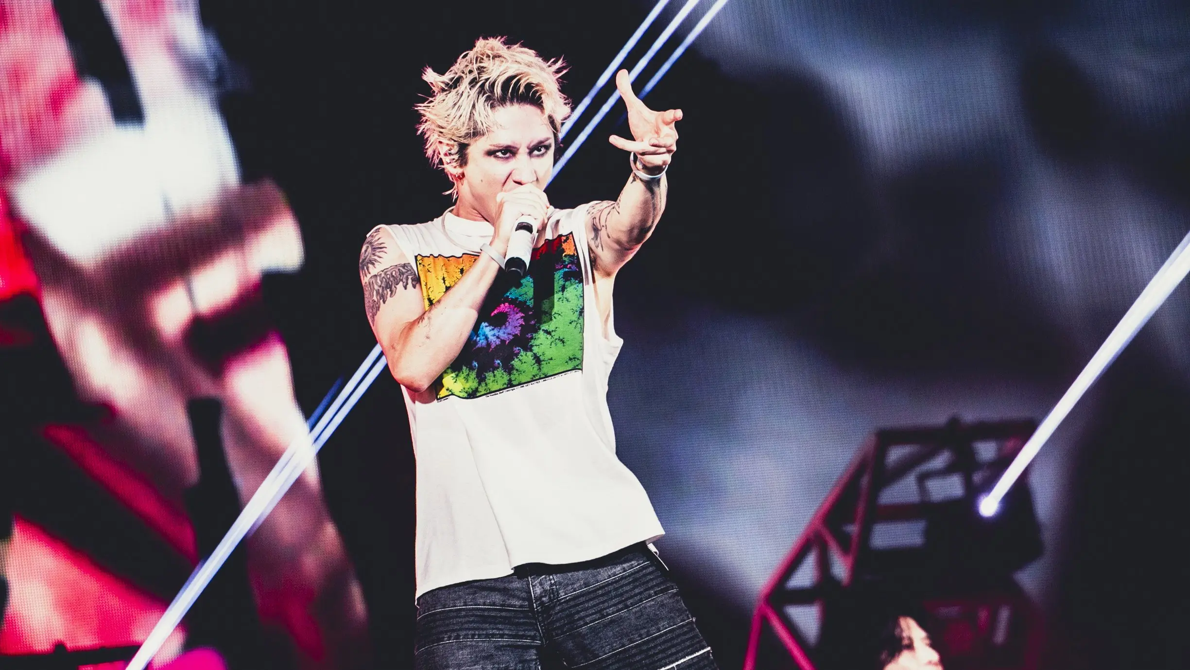 ONE OK ROCK TOUR [DETOX] IN CINEMAS backdrop