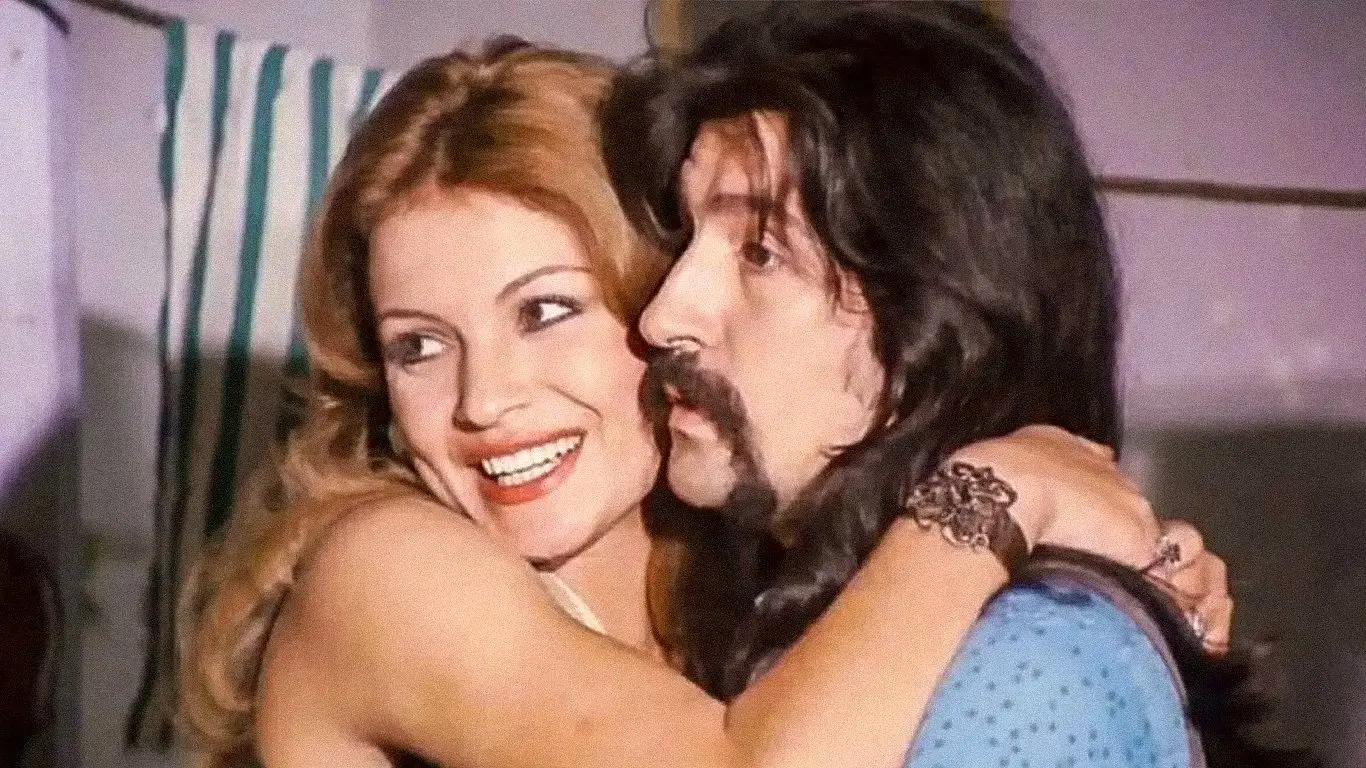 Dad, Make Me Marry backdrop