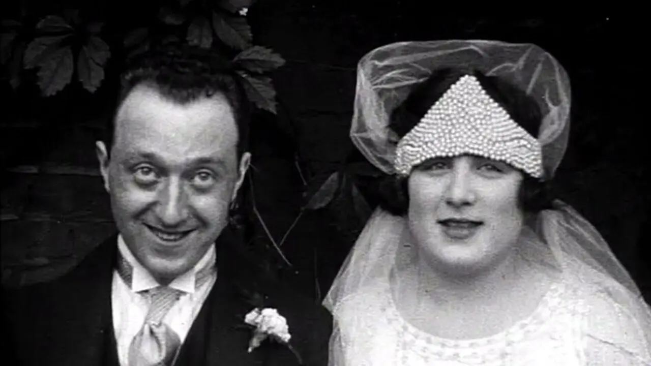 Marriage of Miss Rose Carmel and Mr. Solly Gerschcowit backdrop