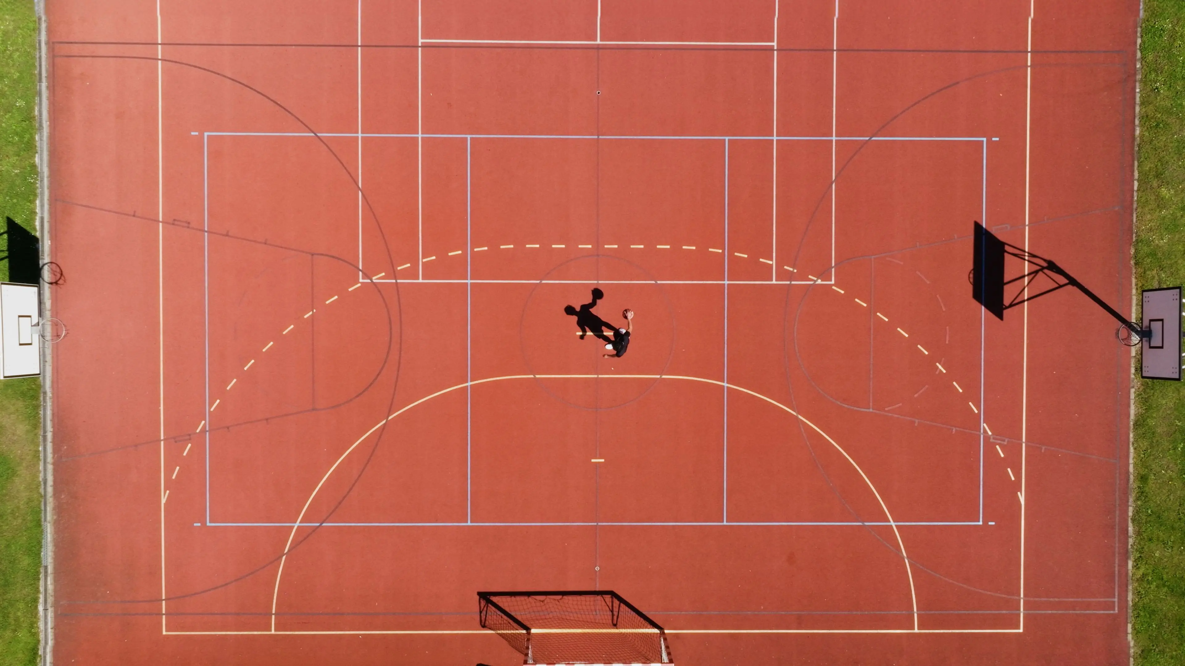 Der harte Weg als Basketballspieler in der Schweiz backdrop