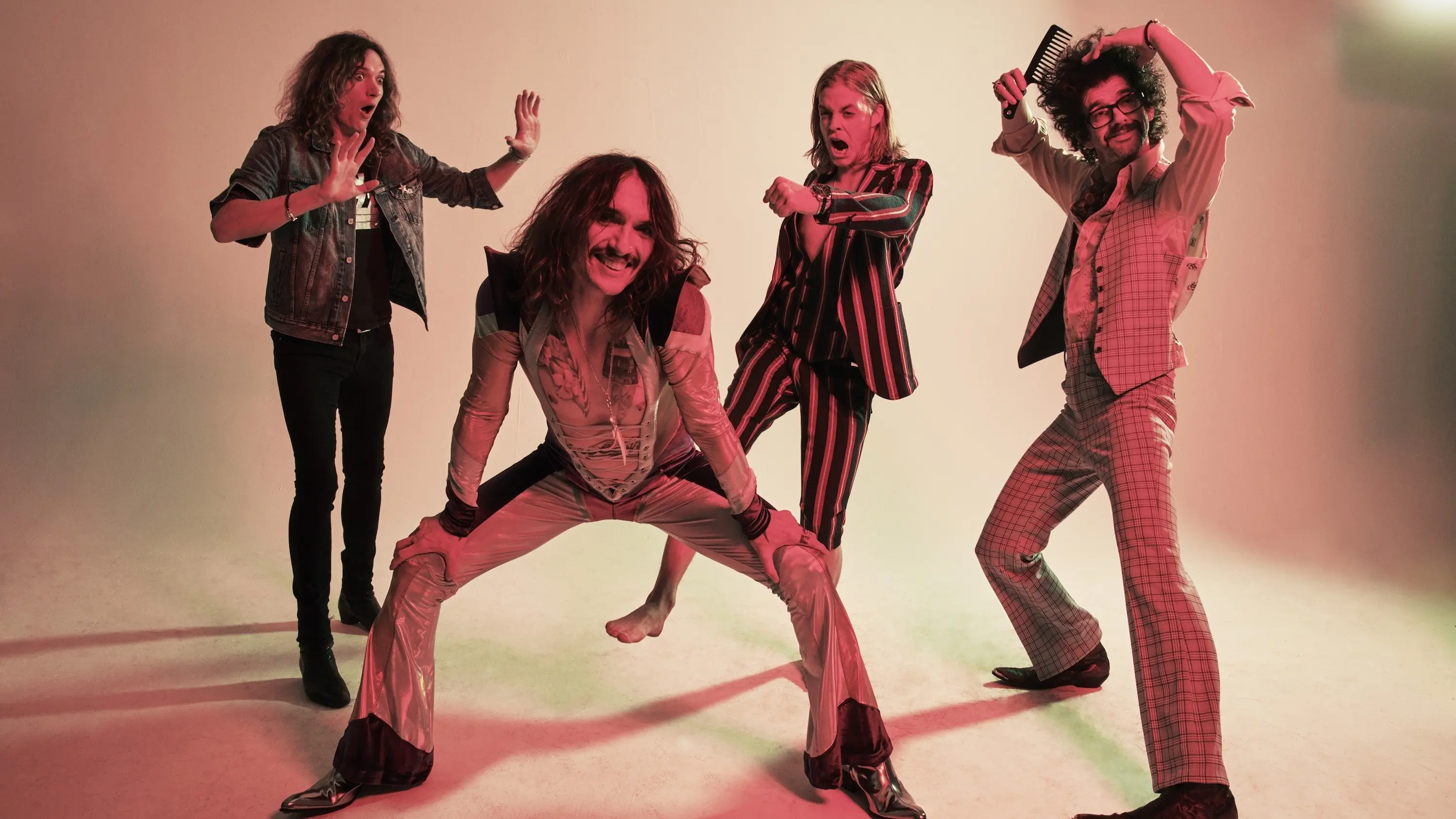 Welcome to the Darkness backdrop