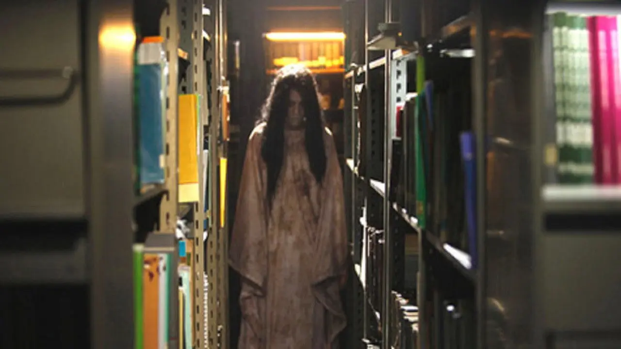 Kuntilanak Kesurupan backdrop