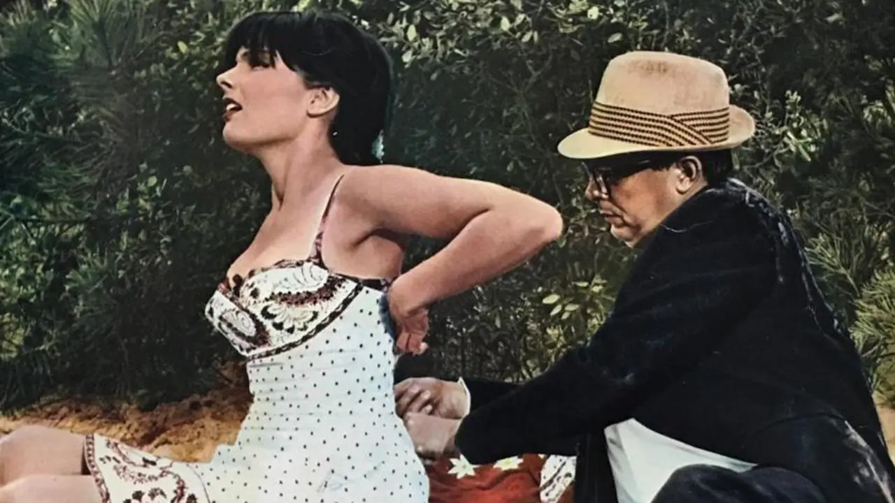 That Riviera Touch backdrop