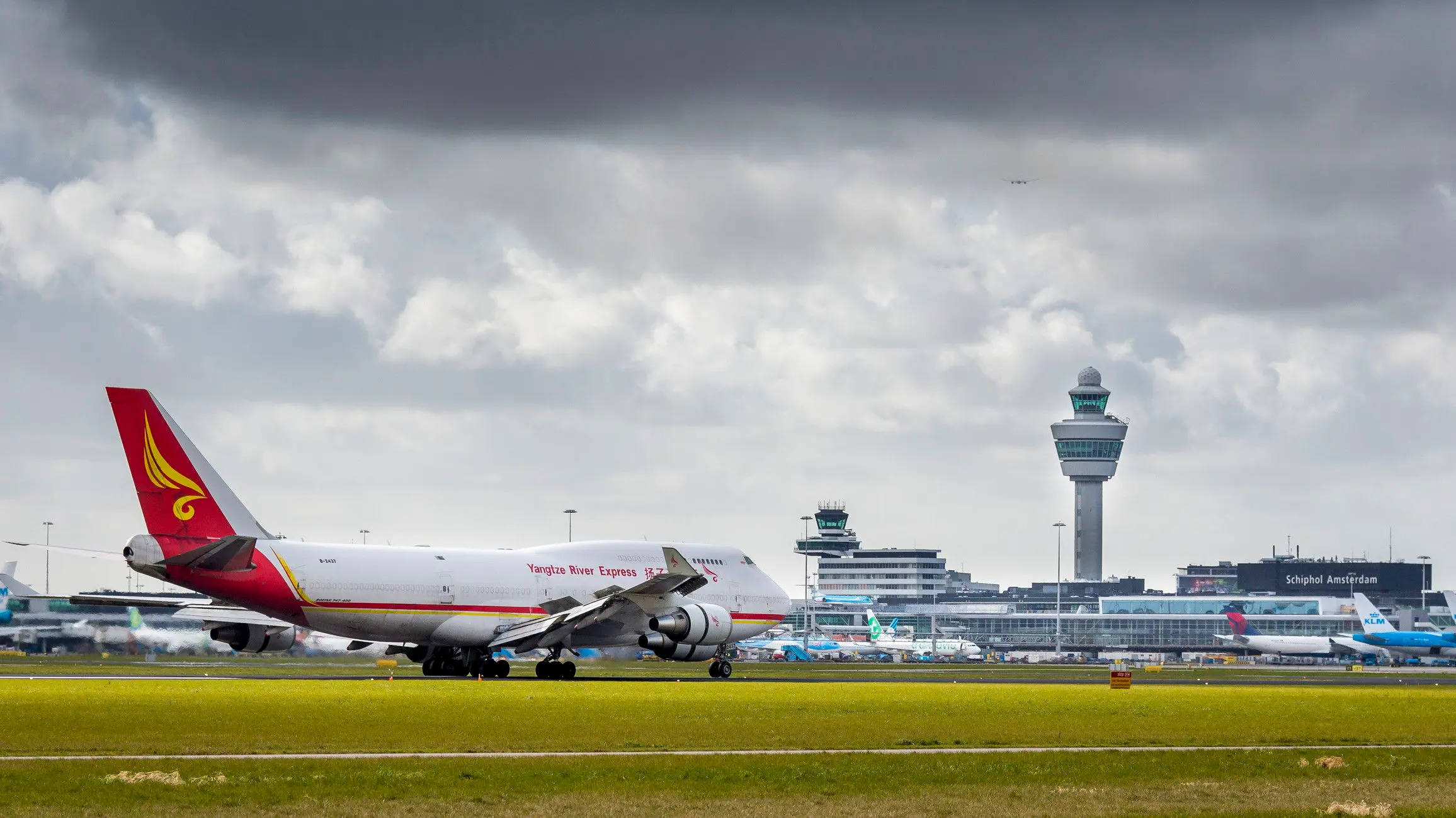 100 jaar Schiphol: Luchtzaken onder de zeespiegel backdrop