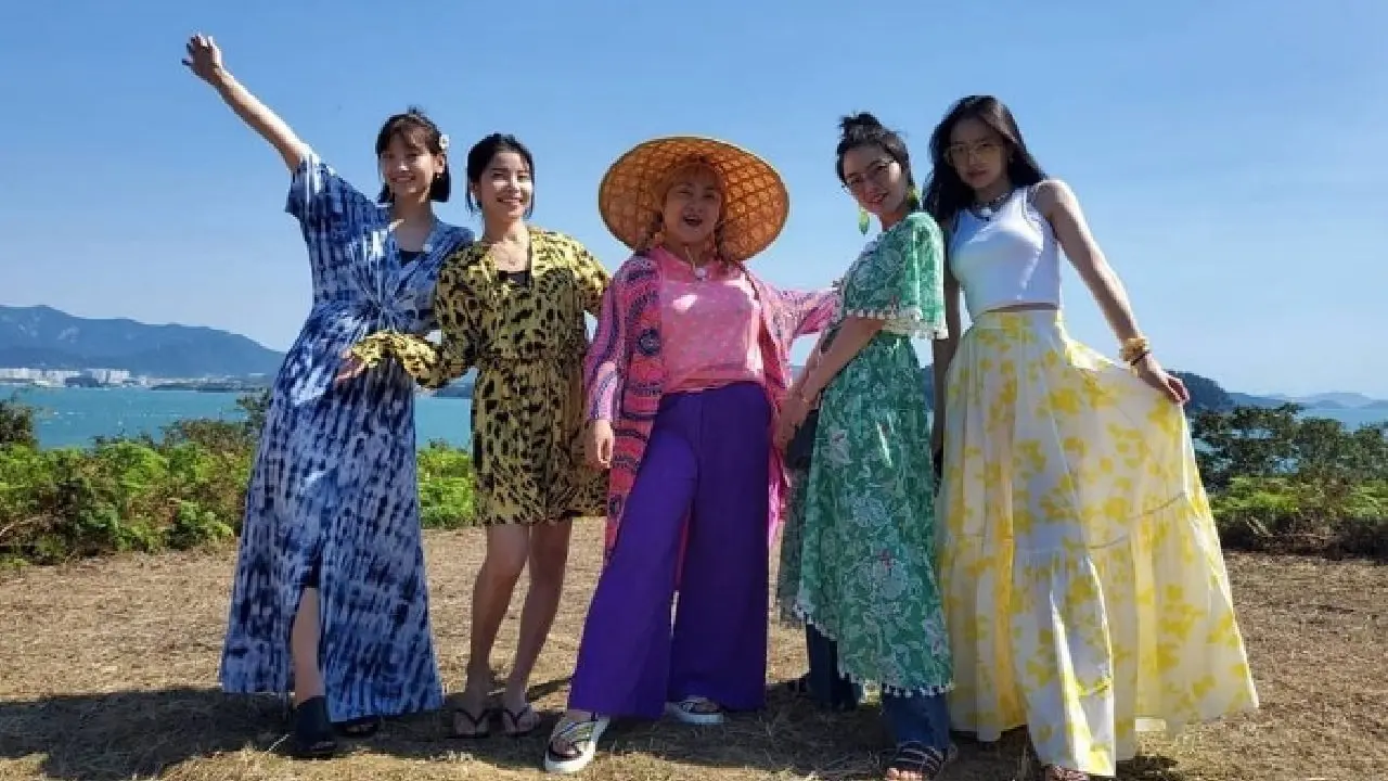 Gamsung Camping backdrop