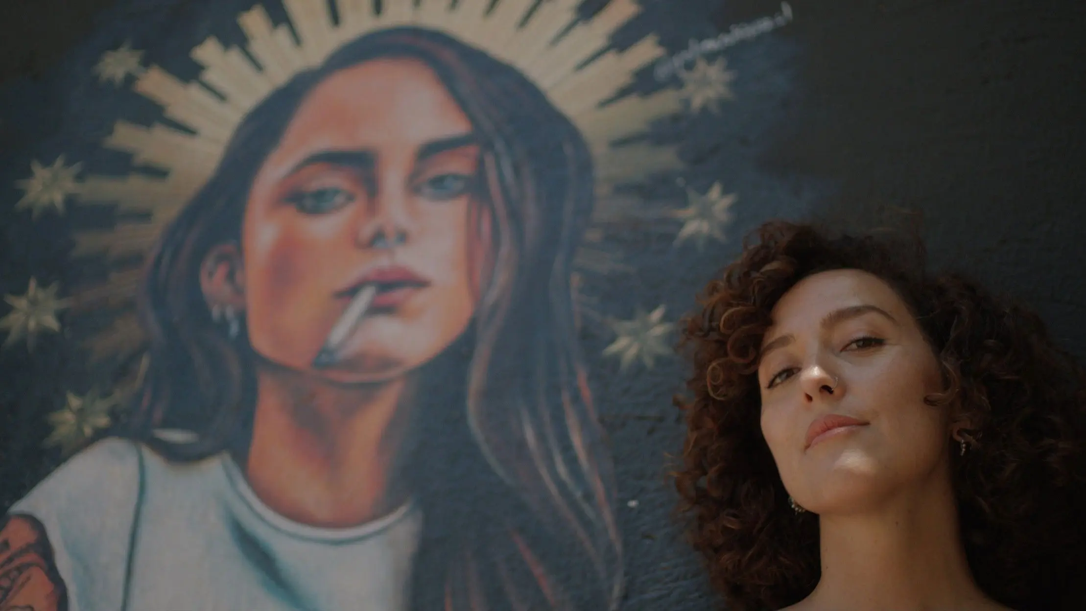 Breaking Social backdrop