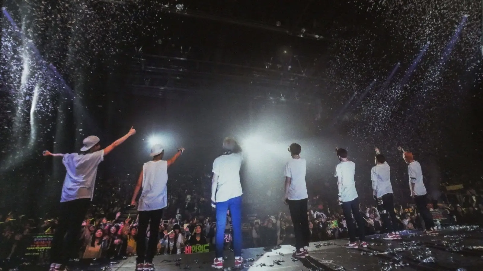 BTS Memories of 2014 backdrop