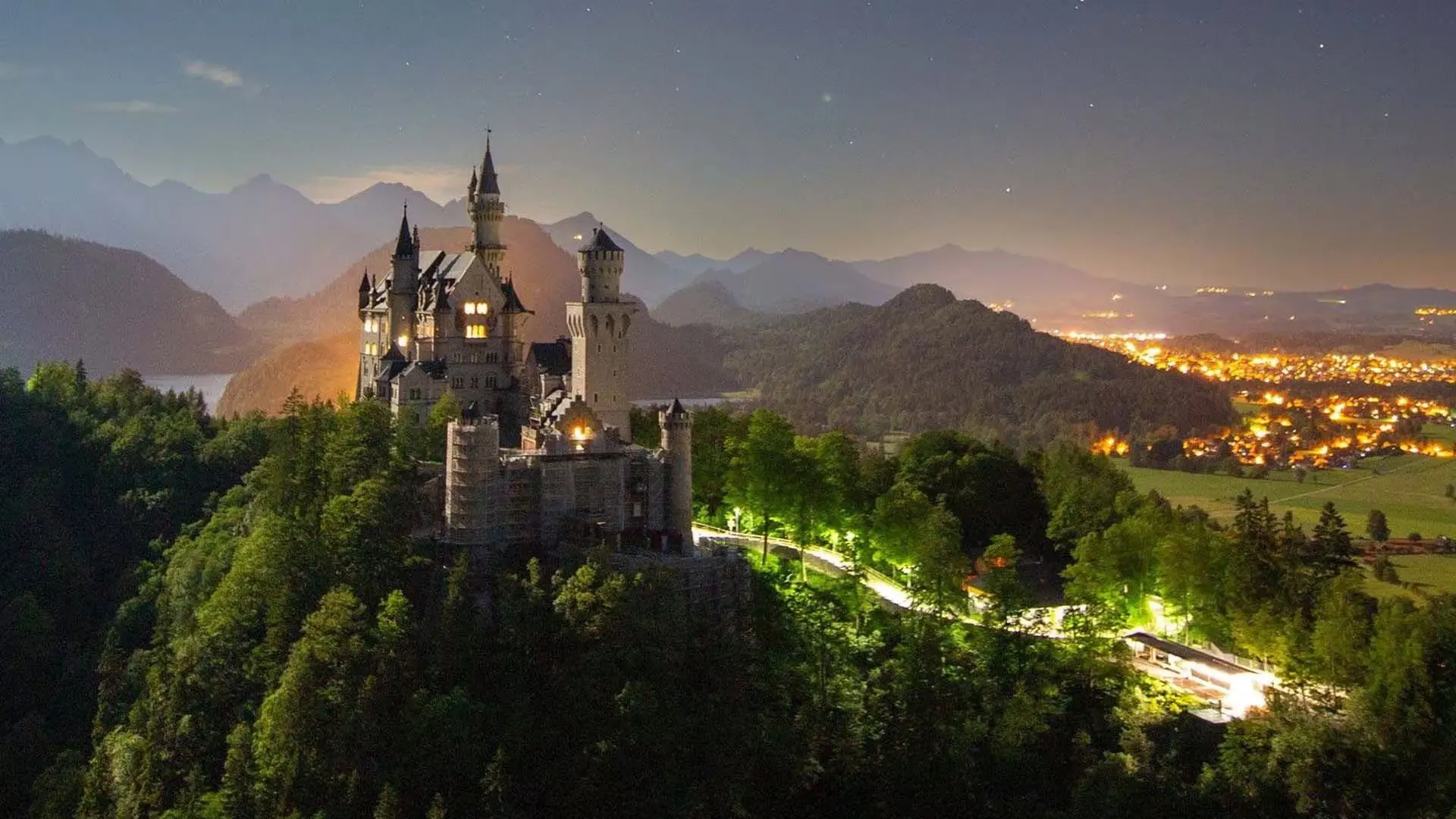 Neuschwanstein Castle - King Ludwig's Dream backdrop