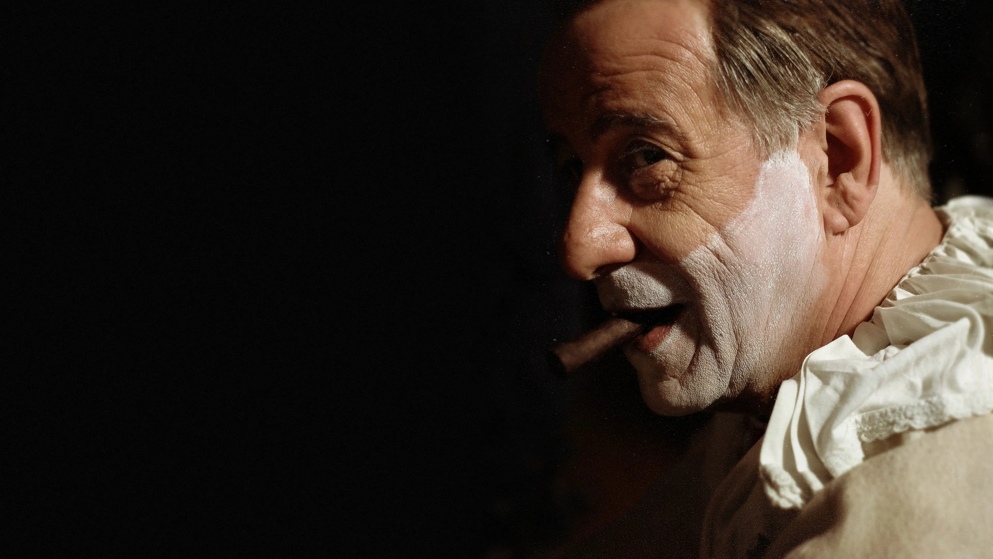 The King of Laughter backdrop