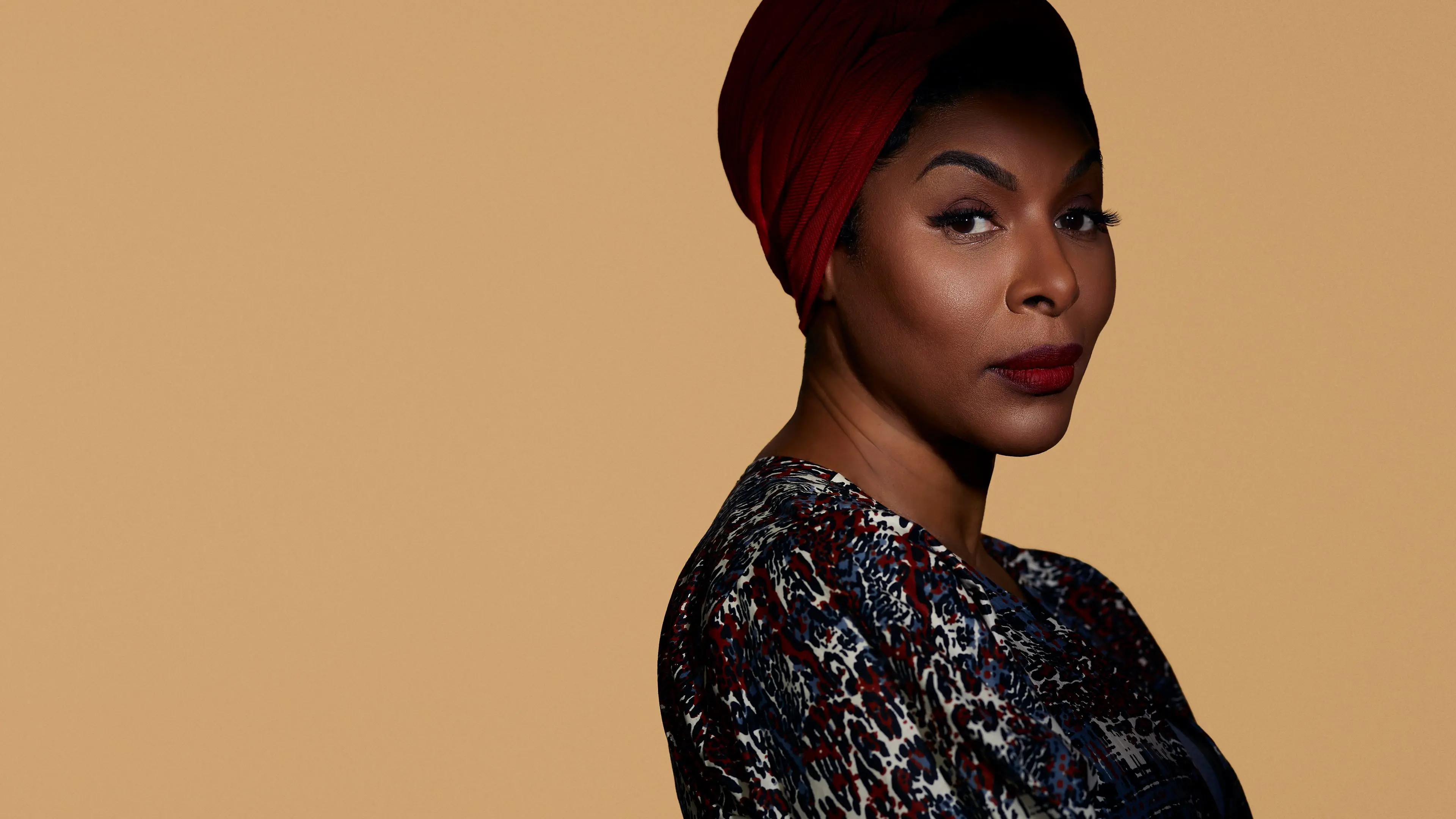 T'es belle pour une Noire backdrop