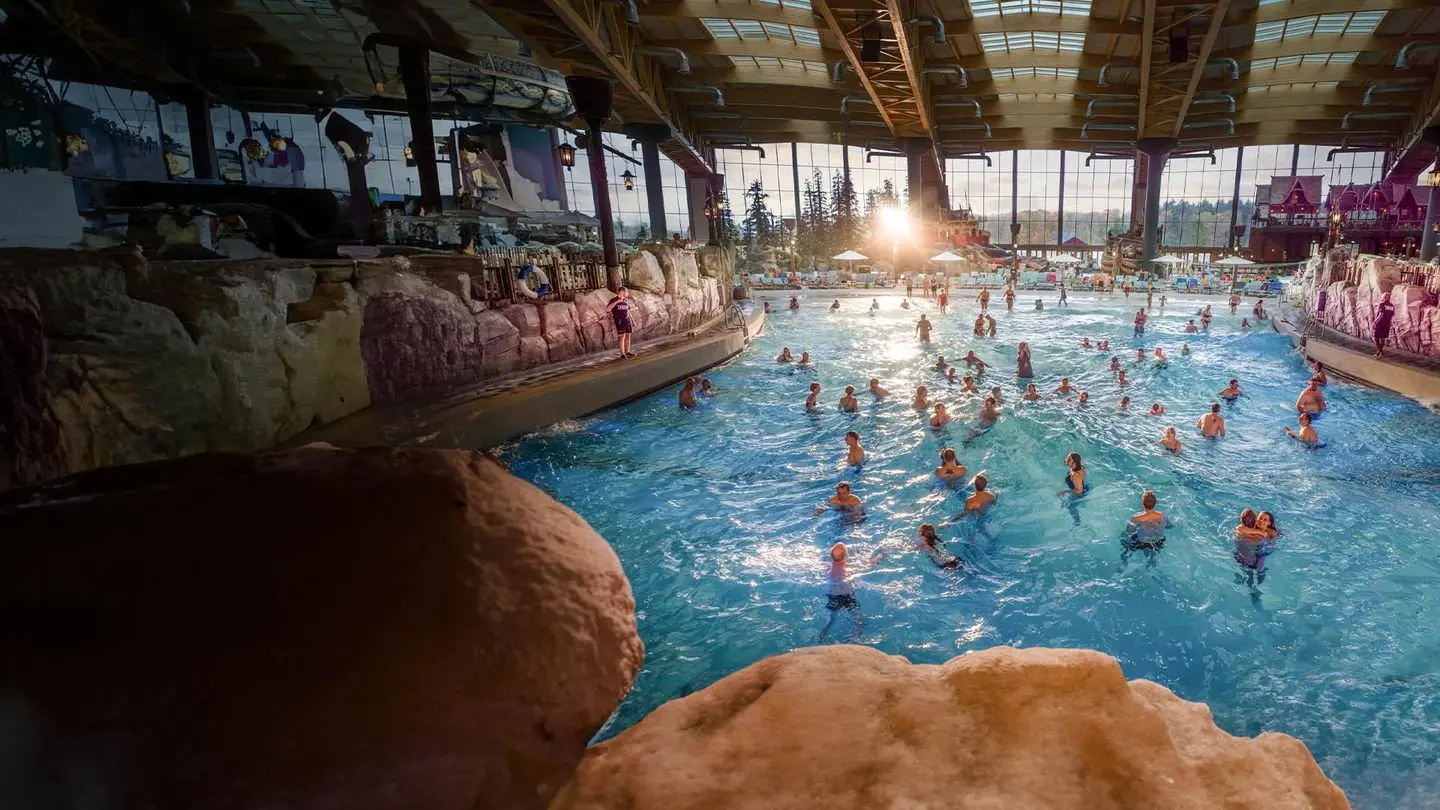 Europa-Park Rulantica : Plongeon dans le parc aquatique XXL backdrop