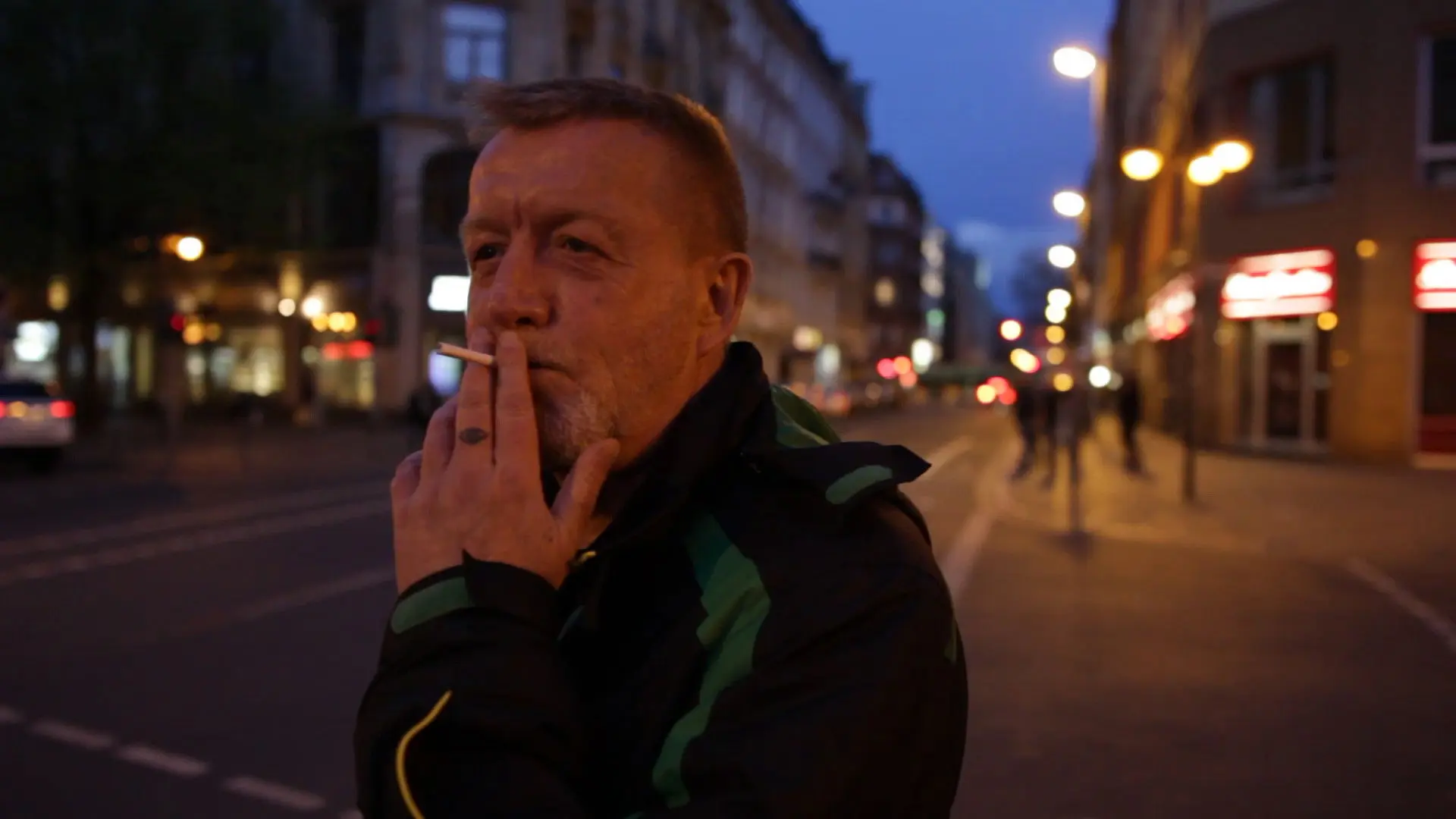 Thomas Adam - Frankfurt von unten backdrop