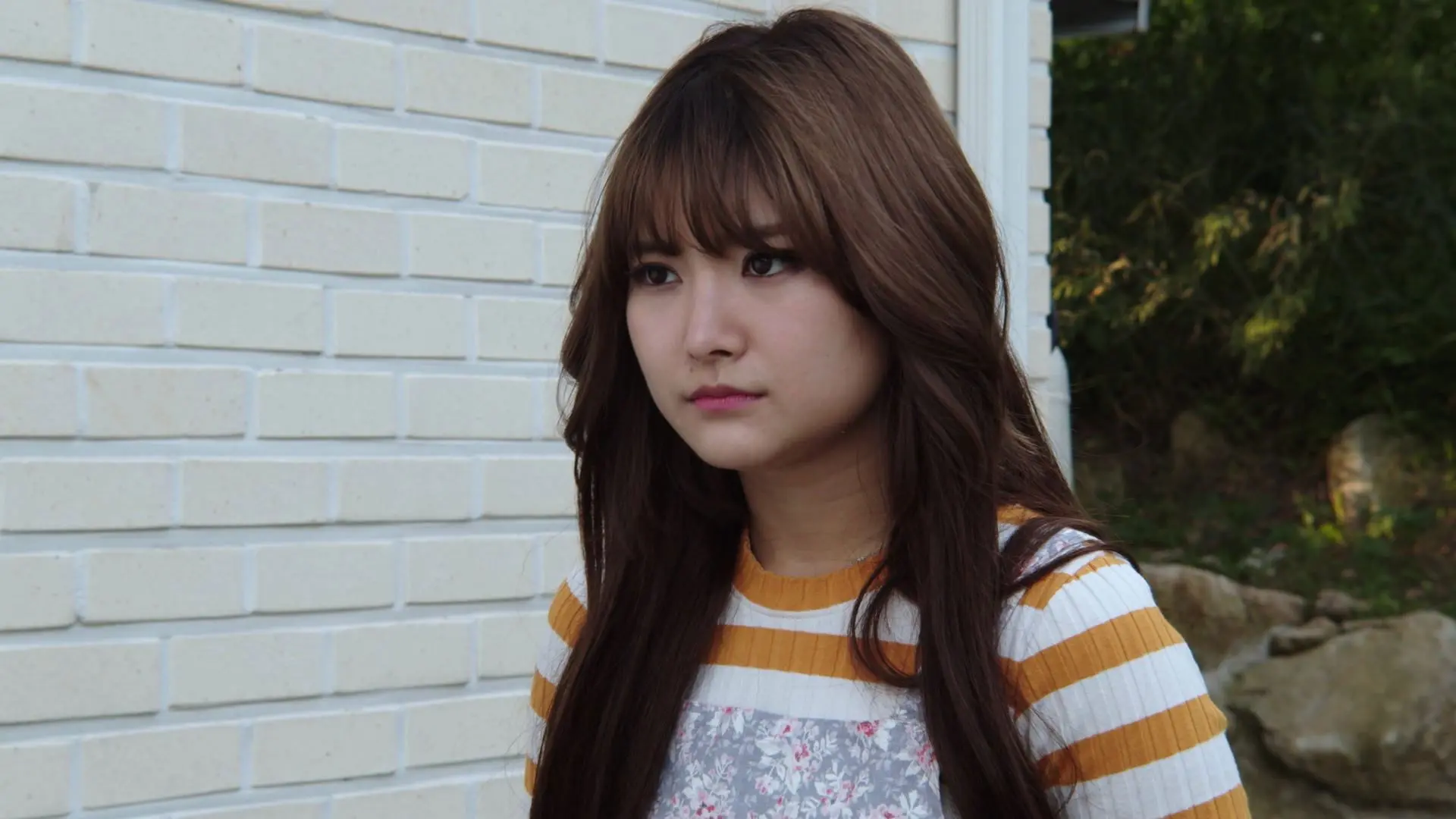 Housewife Dealer backdrop