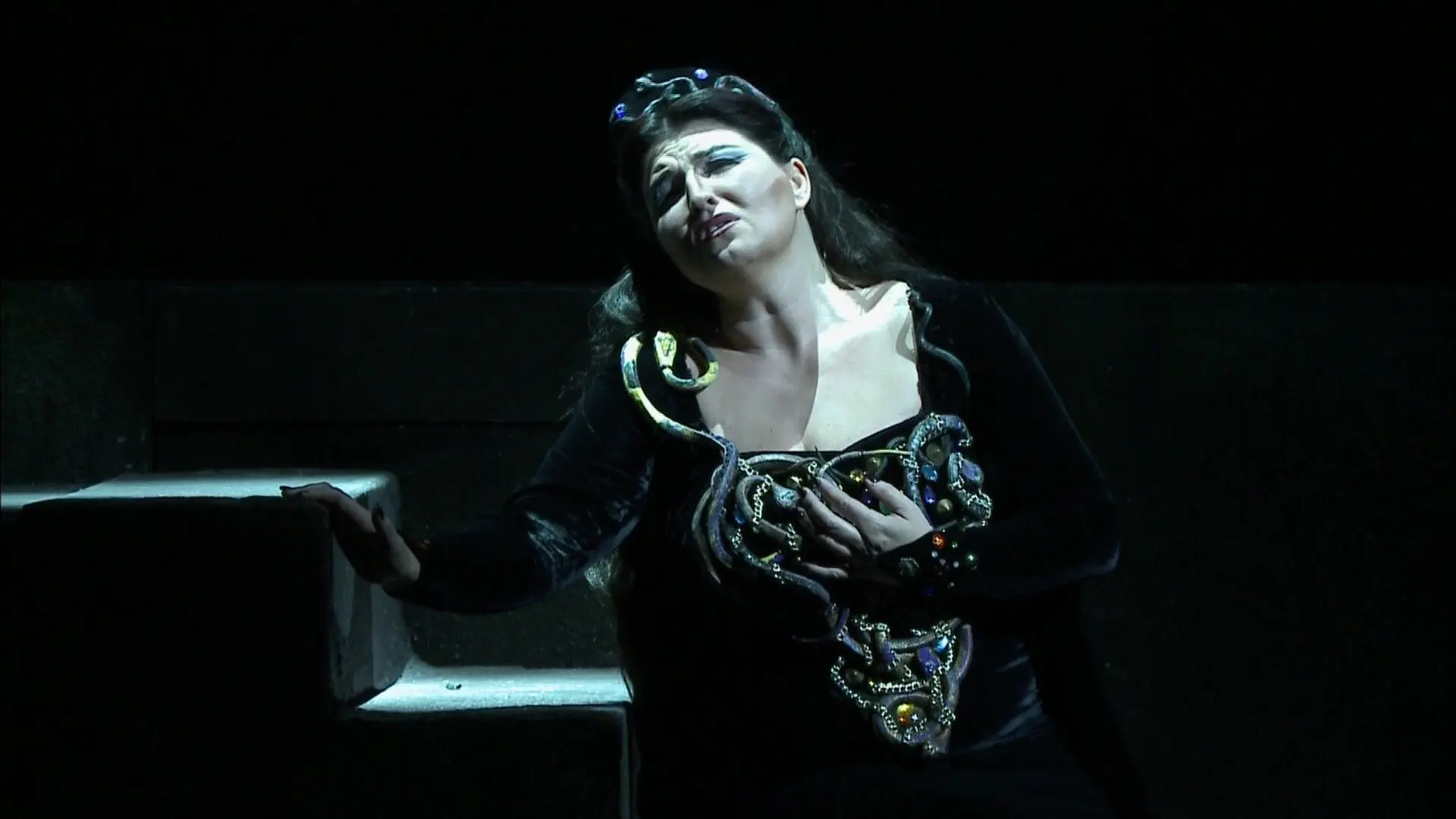 Verdi: Nabucco backdrop