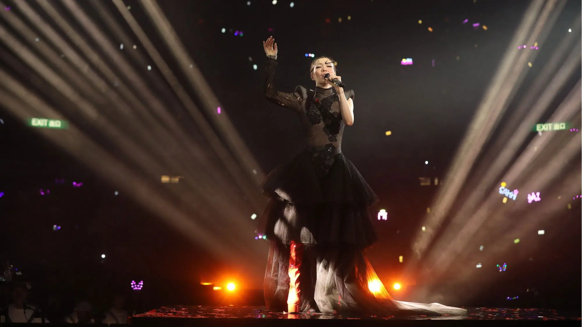 FOLLOWMi World Tour Live backdrop