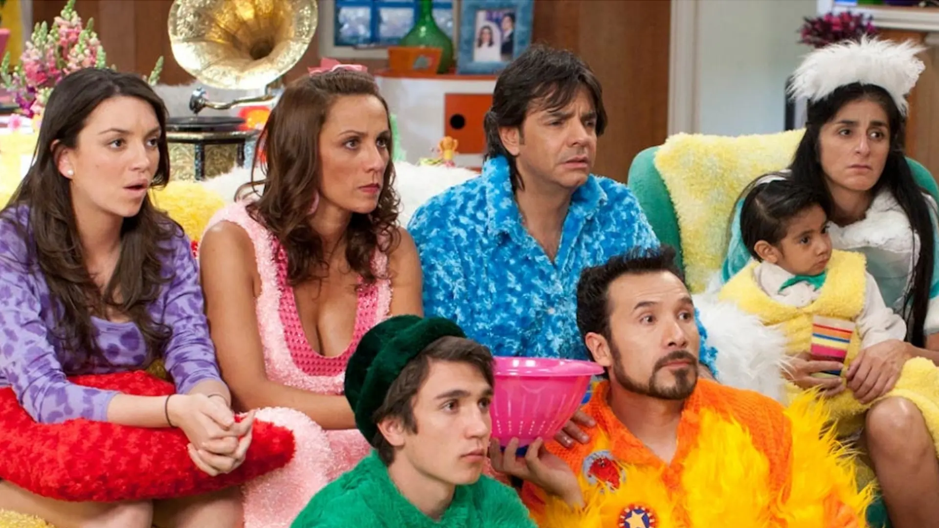 La familia P. Luche backdrop