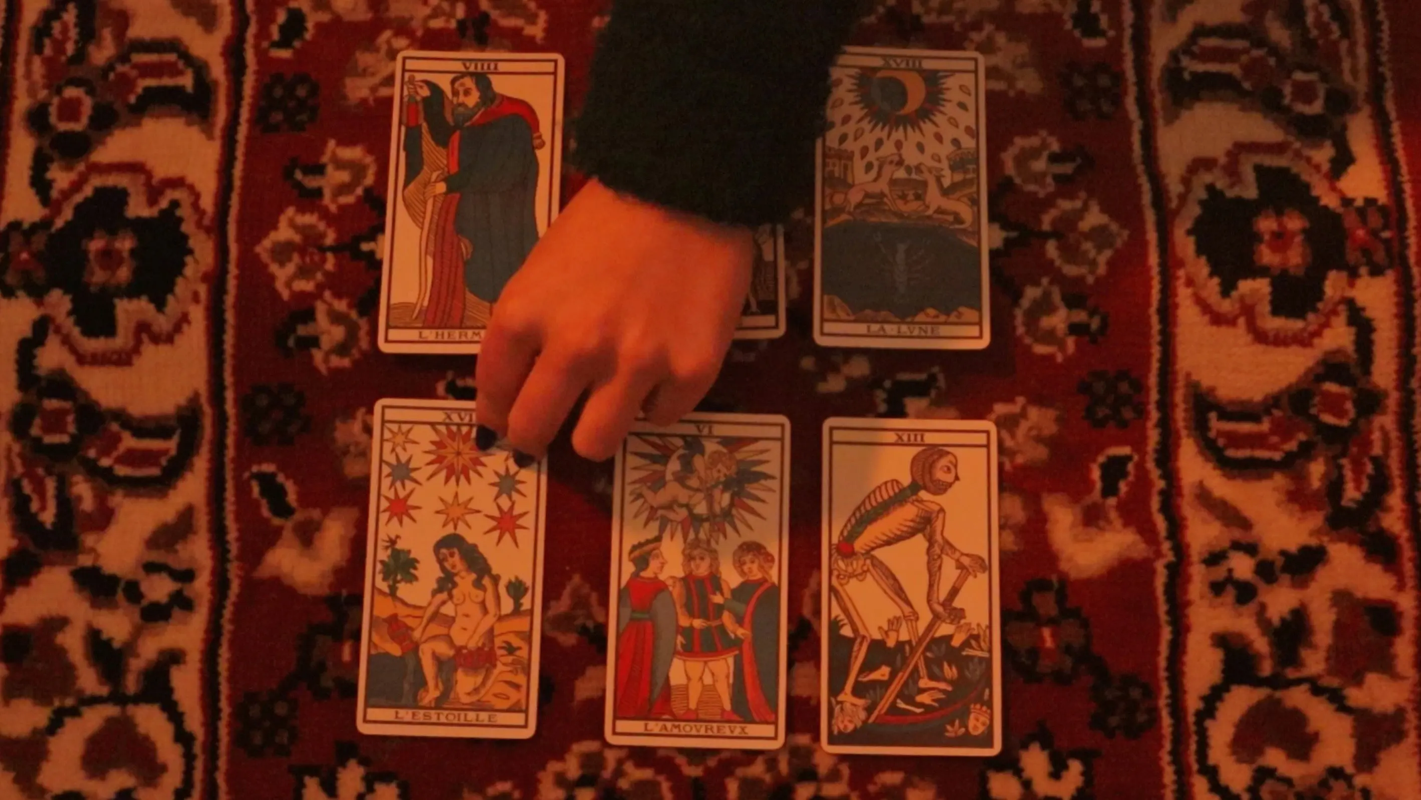 Le Tarot backdrop