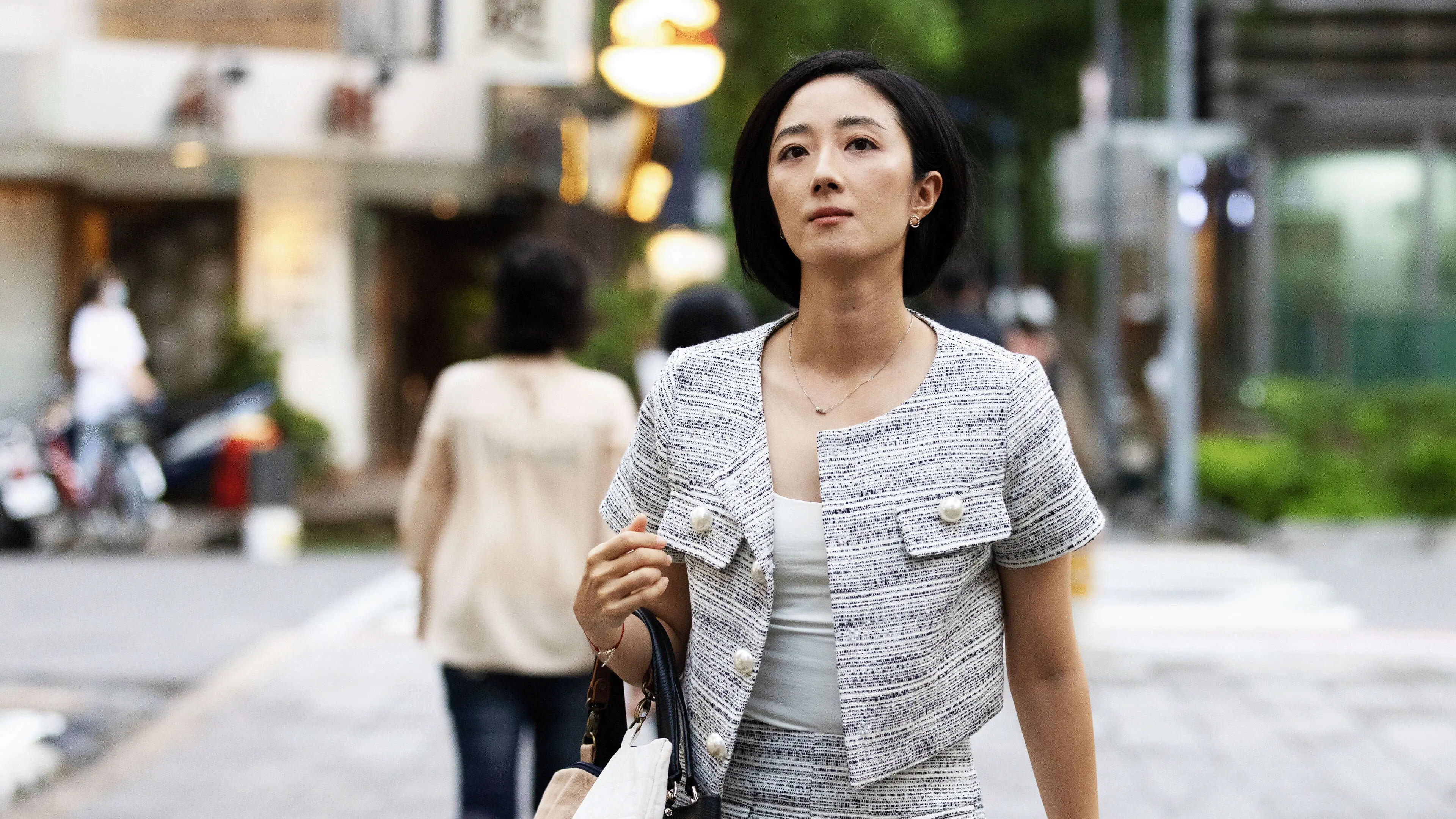 Women in Taipei backdrop
