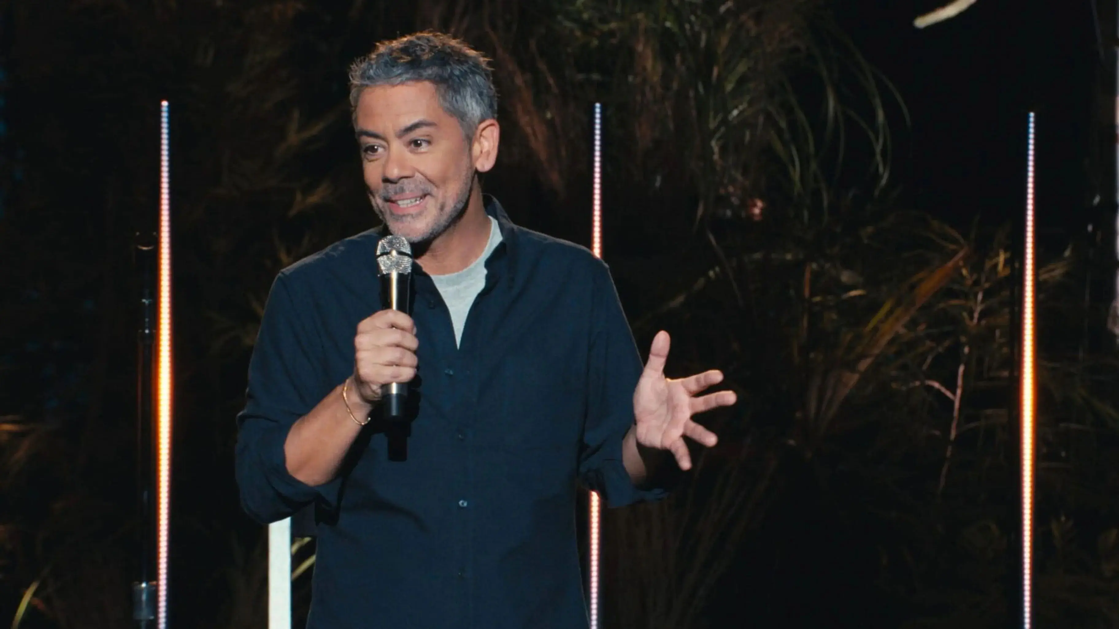 Manu Payet : Emmanuel 2 backdrop