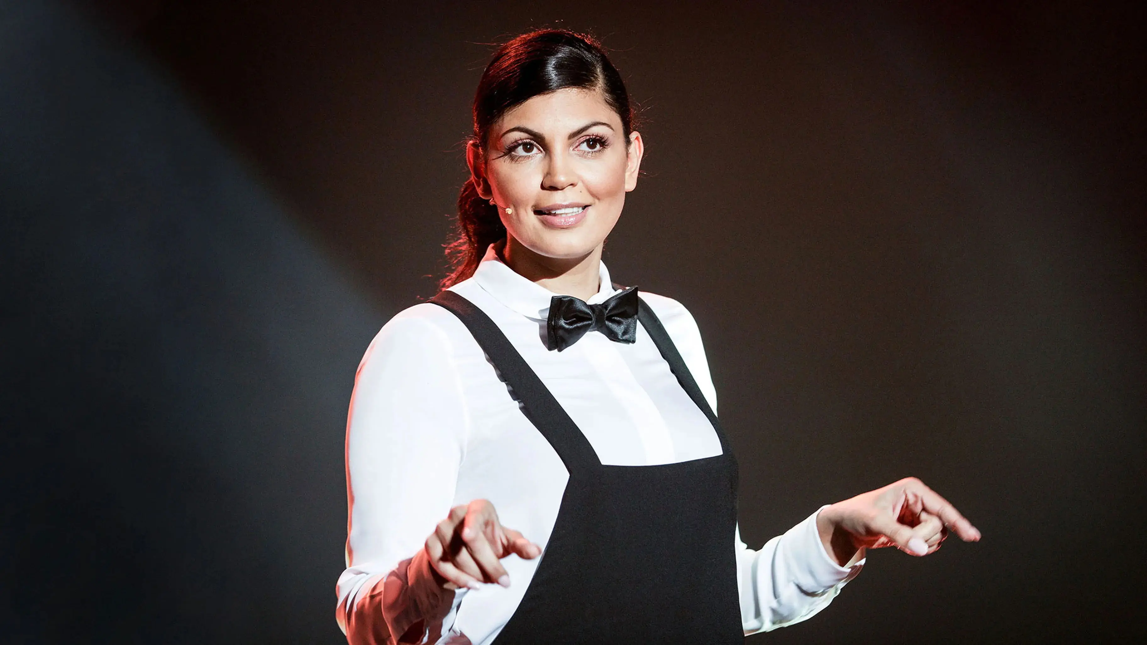 Nawell Madani – C’est moi la plus belge! backdrop