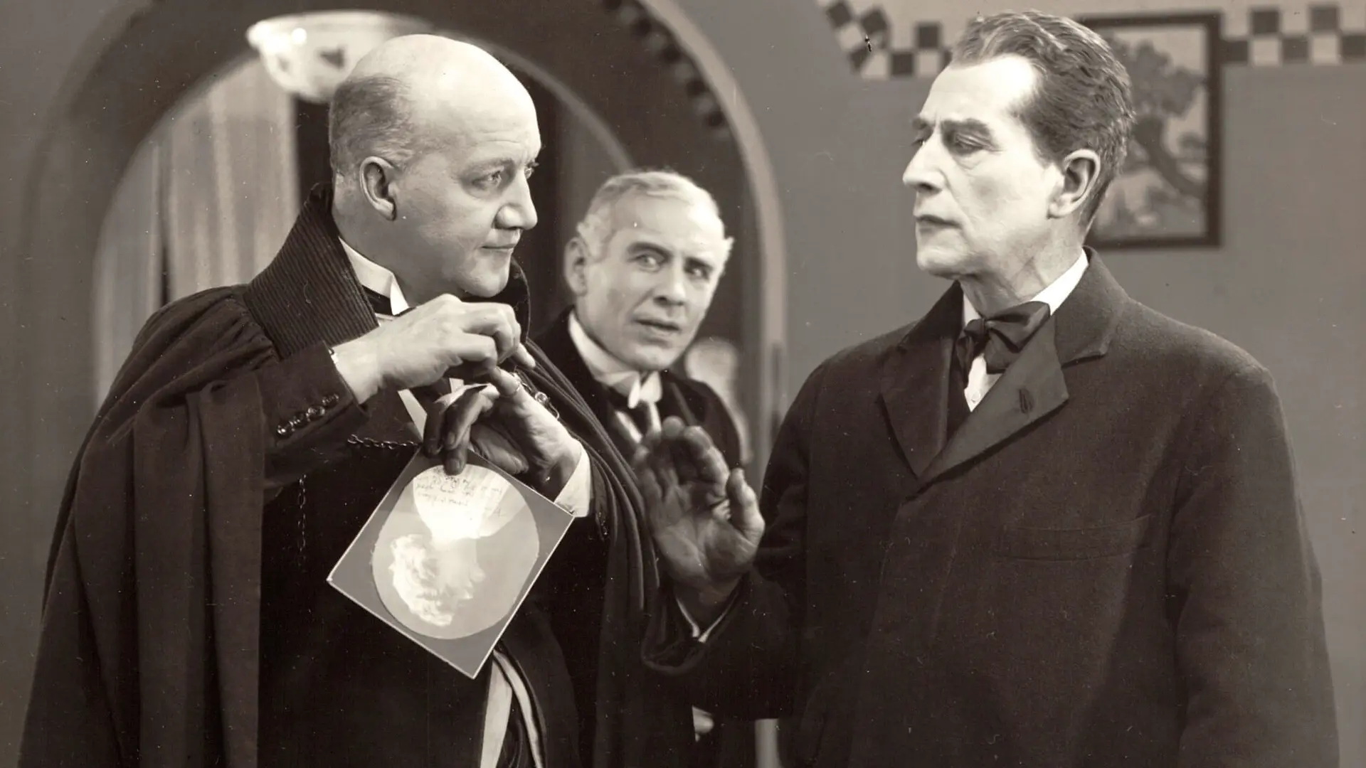 Silent Sherlock: Three Classic Cases backdrop