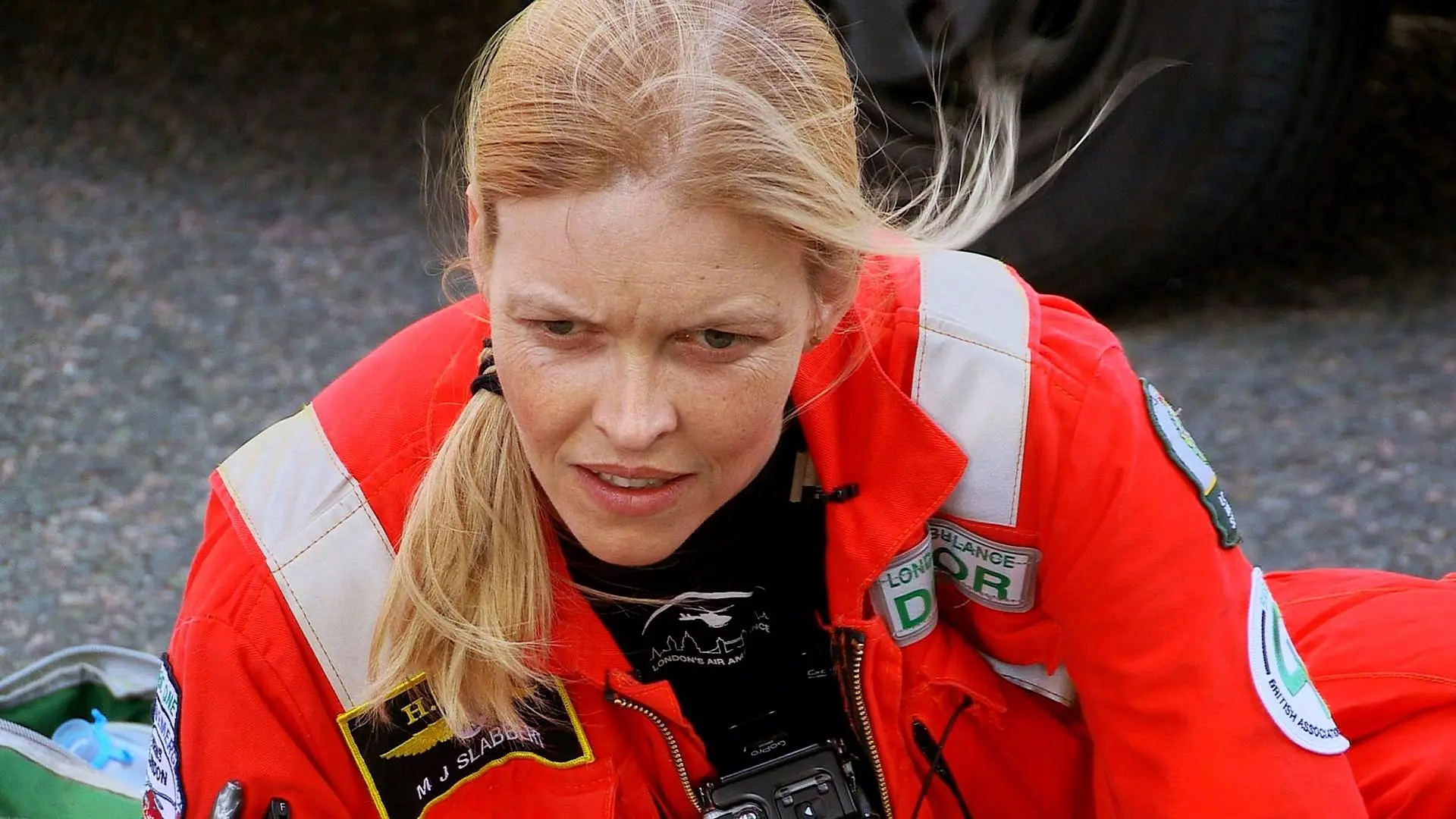 An Hour to Save Your Life backdrop