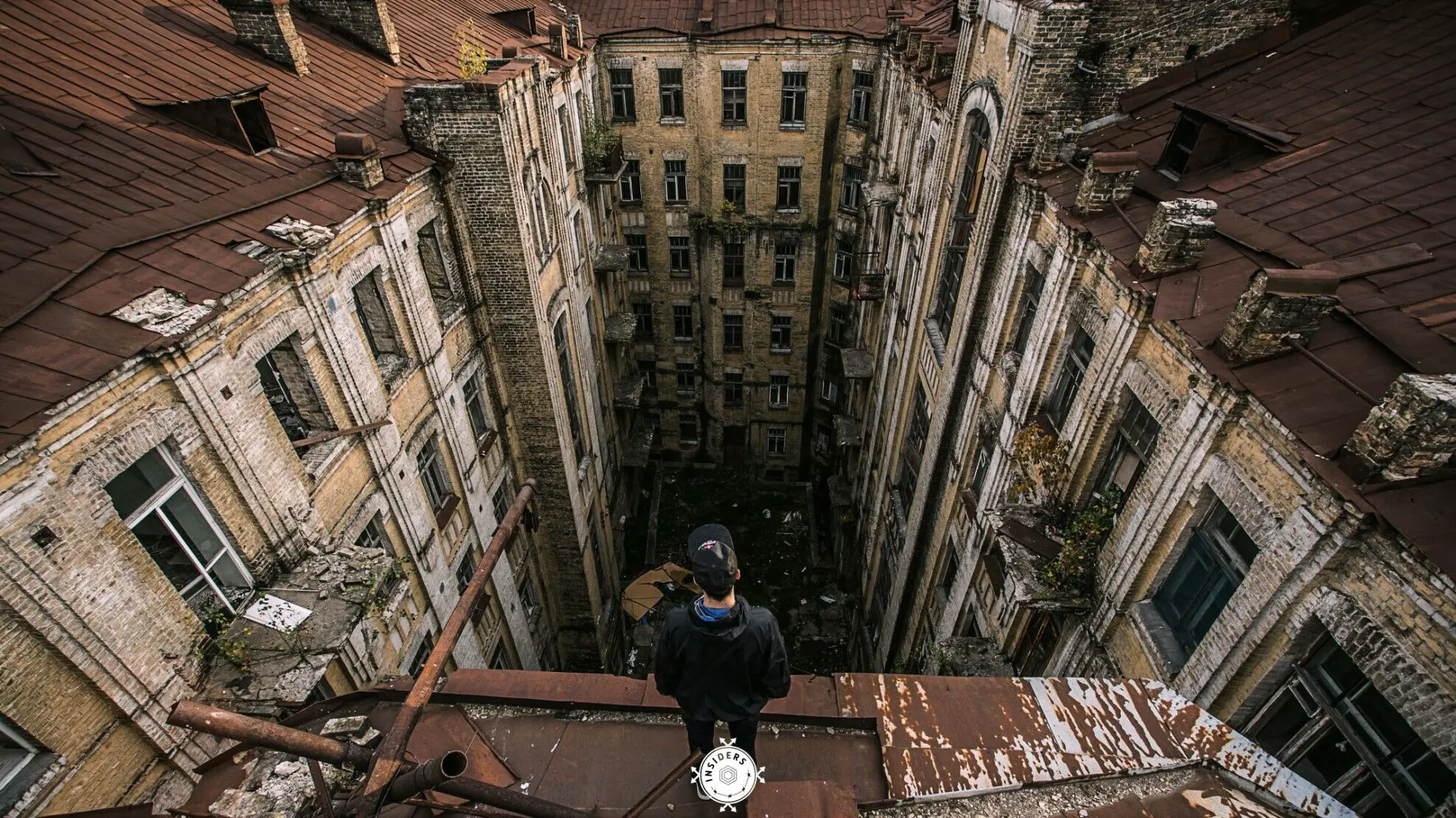 Insiders Project backdrop