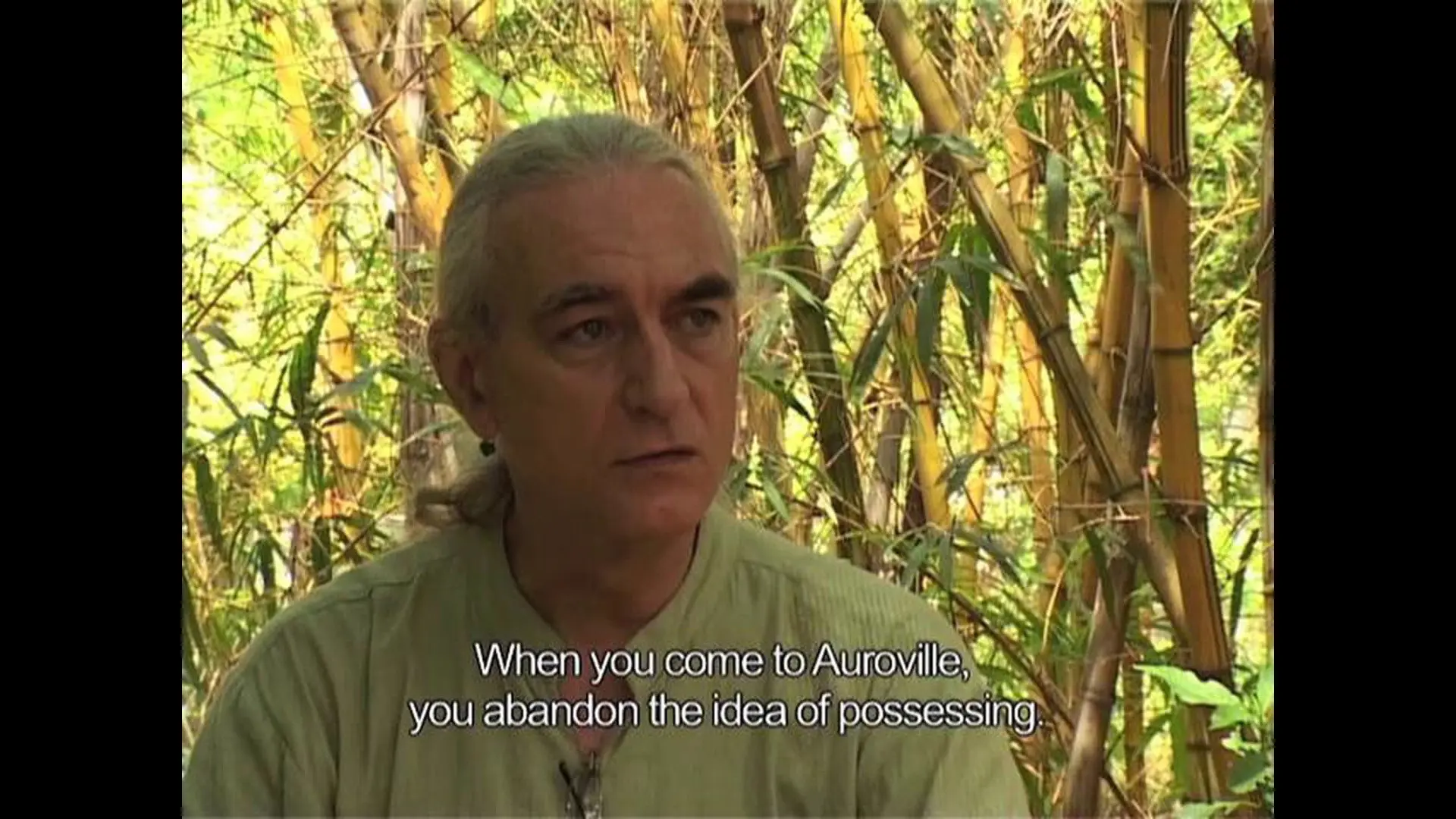 Auroville: L'esquisse d'un monde backdrop