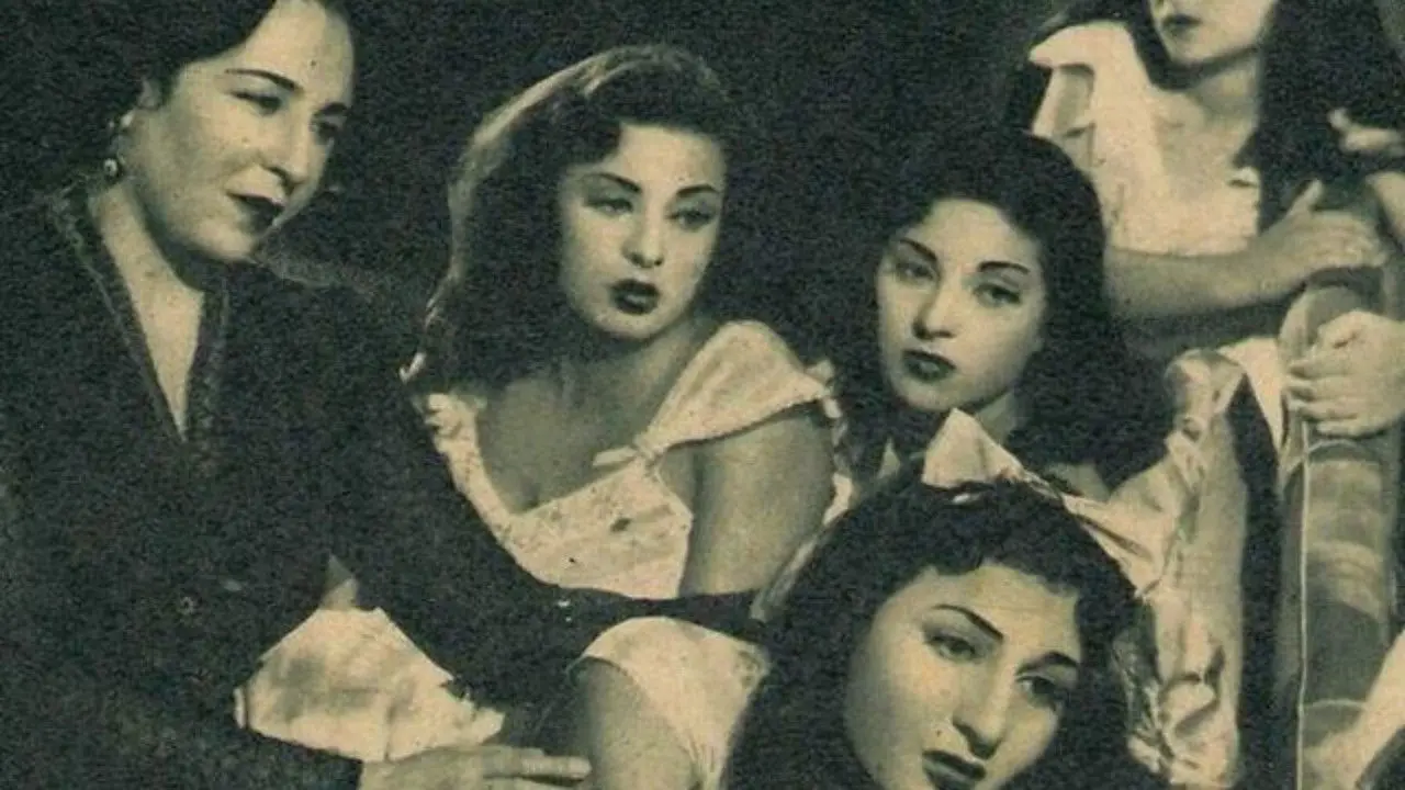 Four Girls and an Officer backdrop