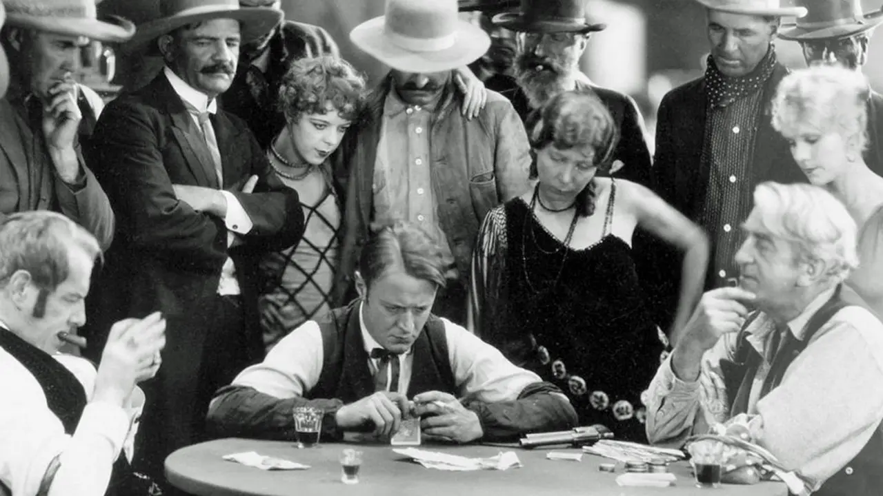 Under the Tonto Rim backdrop