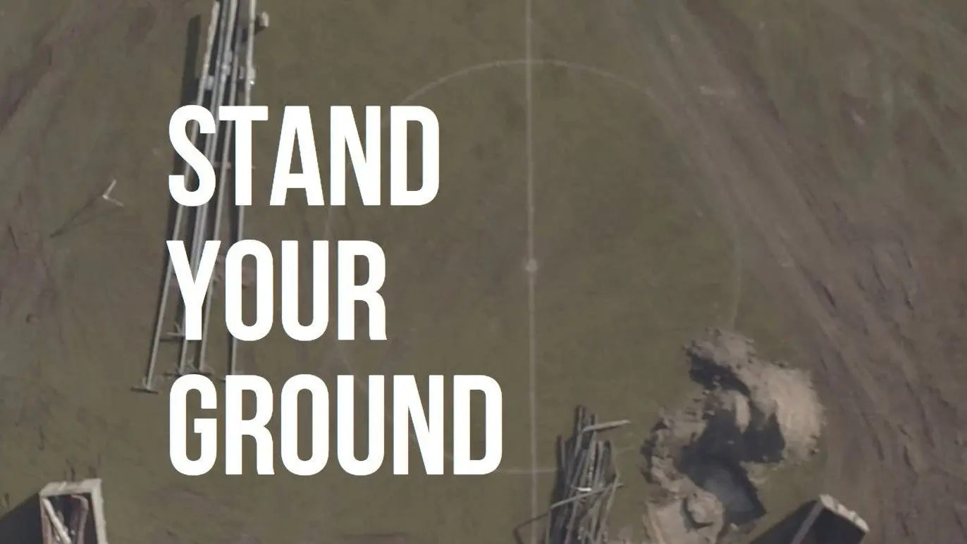 Stand your Ground - Steh deine Frau backdrop