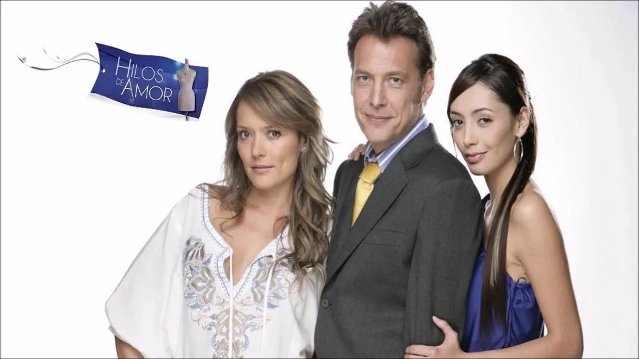 Mariana & Scarlett backdrop