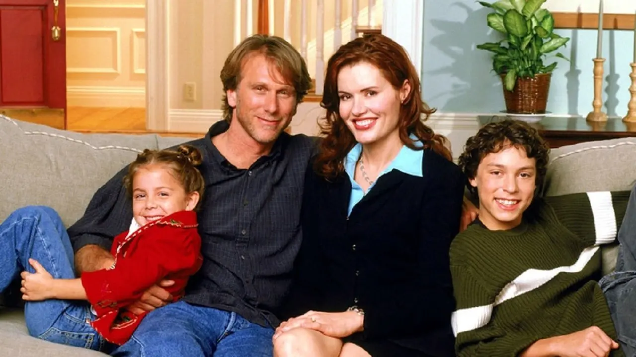 The Geena Davis Show backdrop