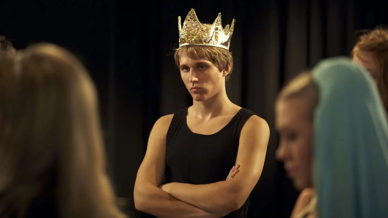 Starring Maja backdrop