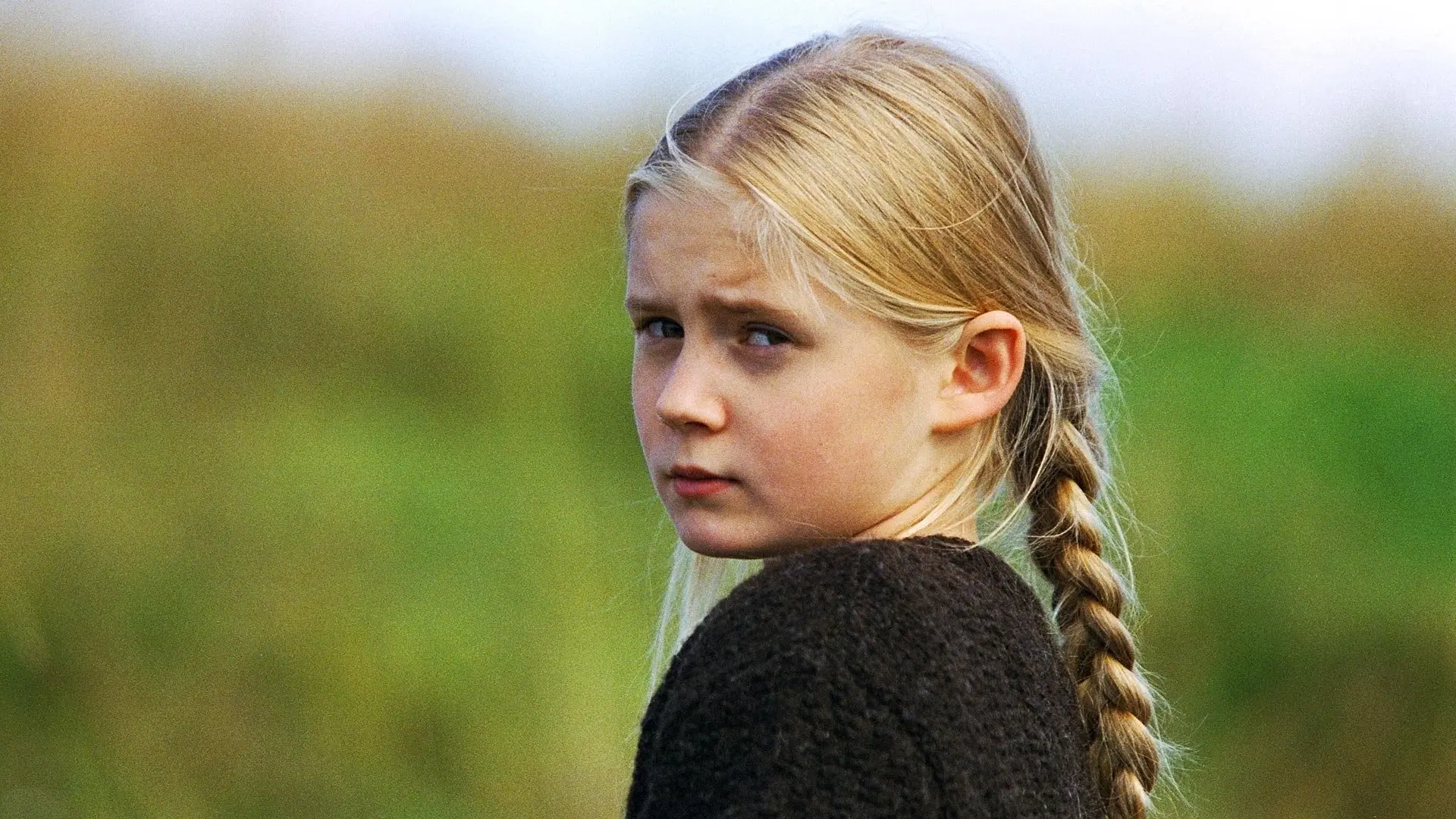 Elina: As If I Wasn't There backdrop