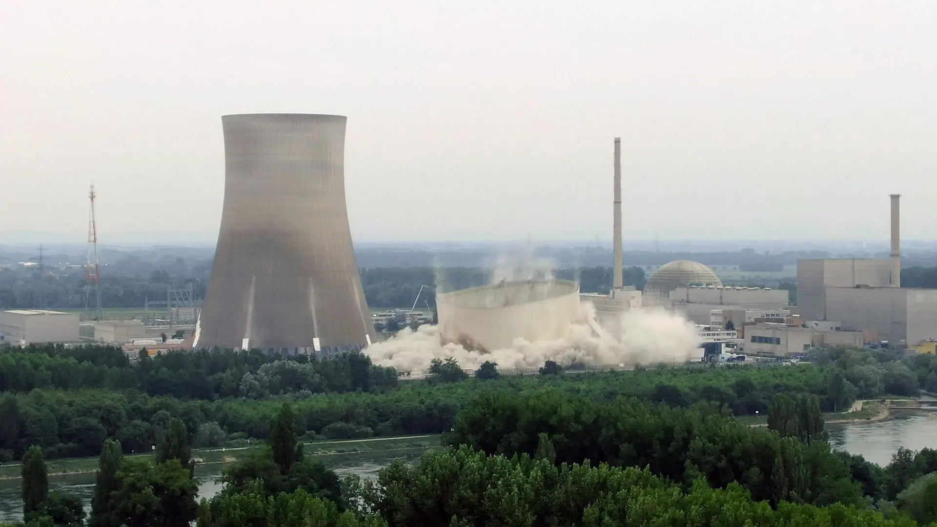Nuclear Power - End of an Era? backdrop
