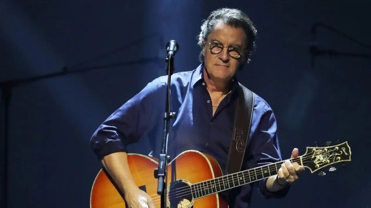 Francis Cabrel - L'In Extremis Tour backdrop