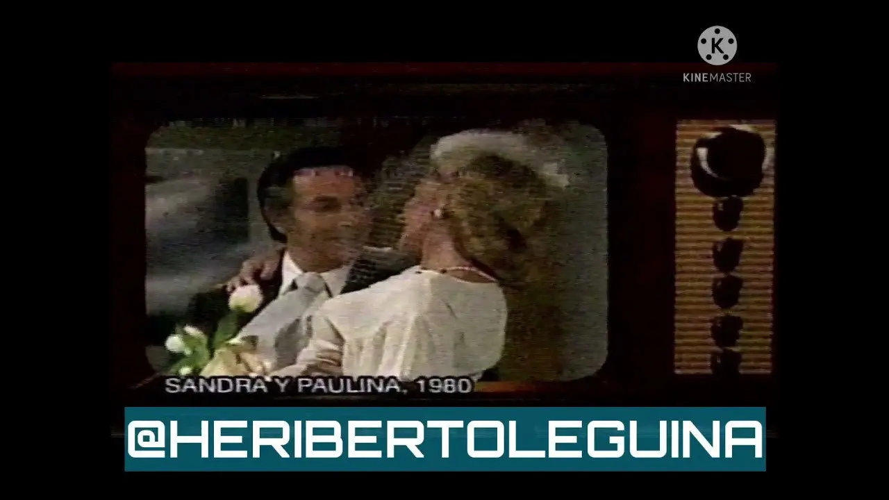 Sandra y Paulina backdrop